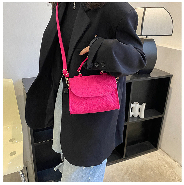Underarm bag Korean spring popular felt bag crocodile pattern indentation Messenger bag Small square bag Shoulder bag 12
