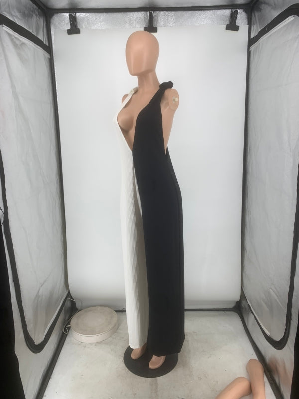 Women's Black And White Contrast V-Neck Straps Wide Leg Jumpsuit 11