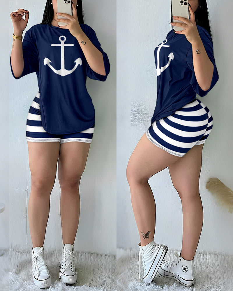 Women's Letter Print Short Sleeve Loose T-Shirt + Stripes Tight-Fitting Shorts Two-Piece Set 3