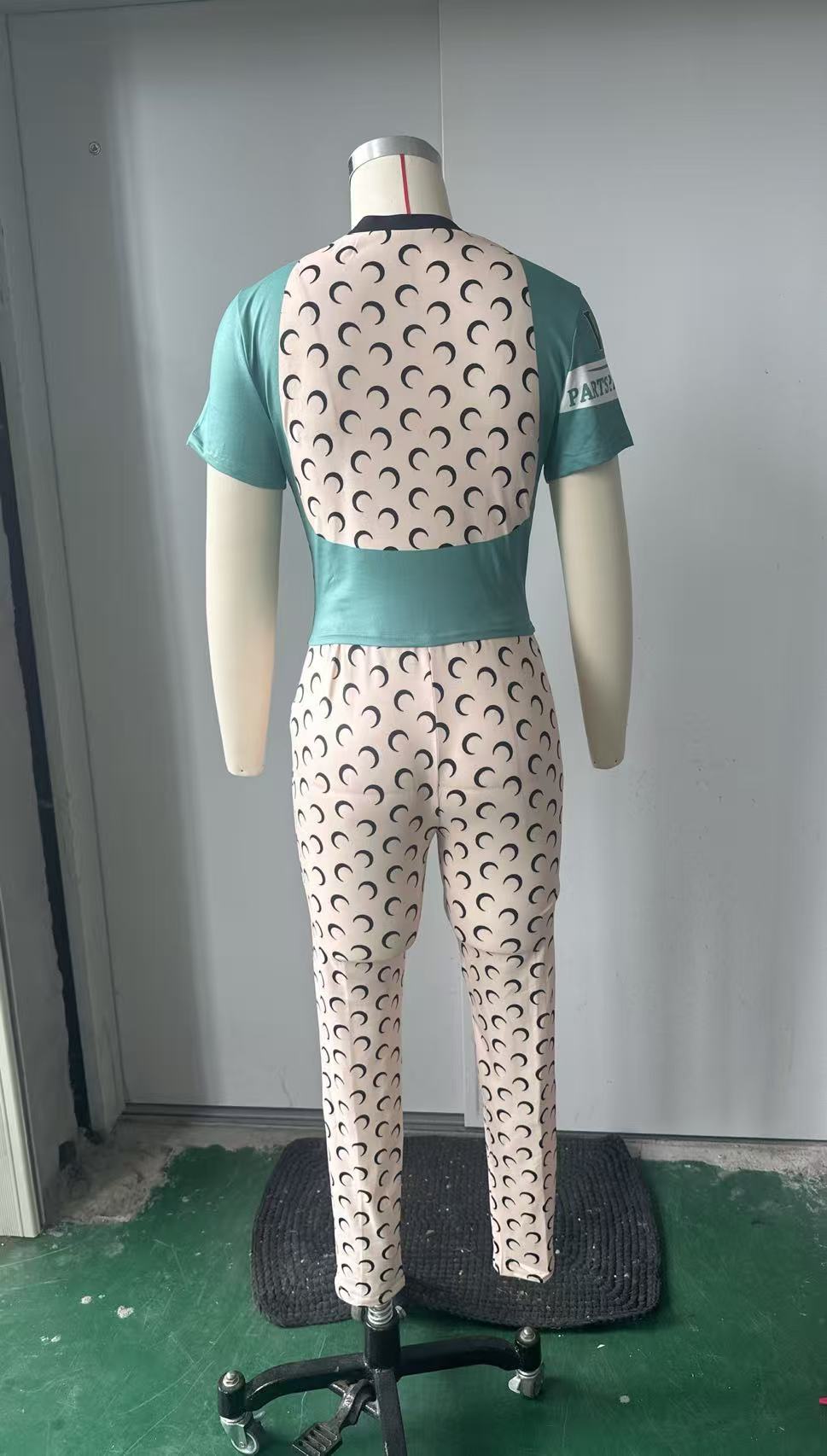 Women Trendy Moon Print Sexy Top and Pants Two-Piece Set 6