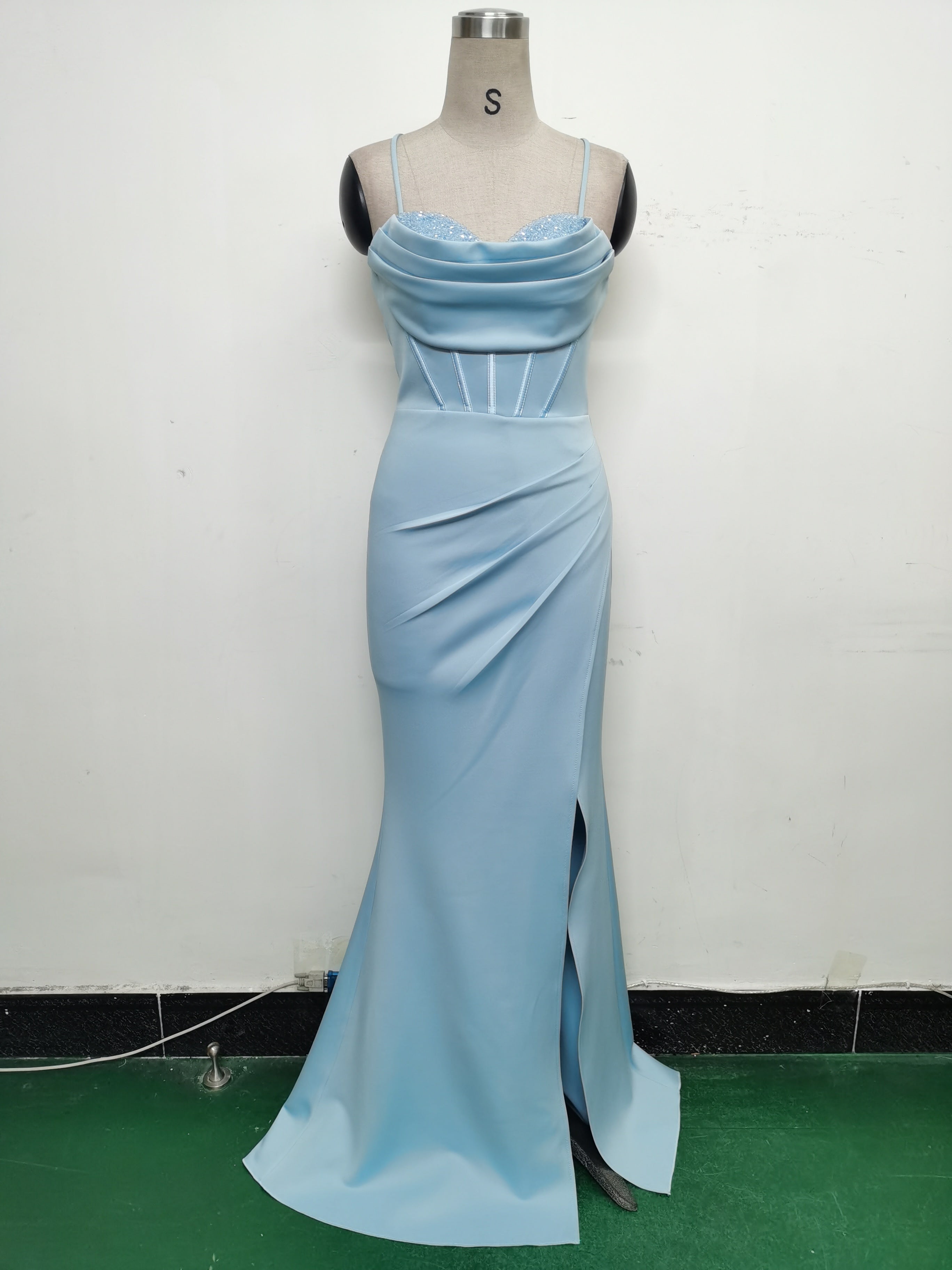 Luxury Strap Fishbone Slim Waist Evening Dress 31