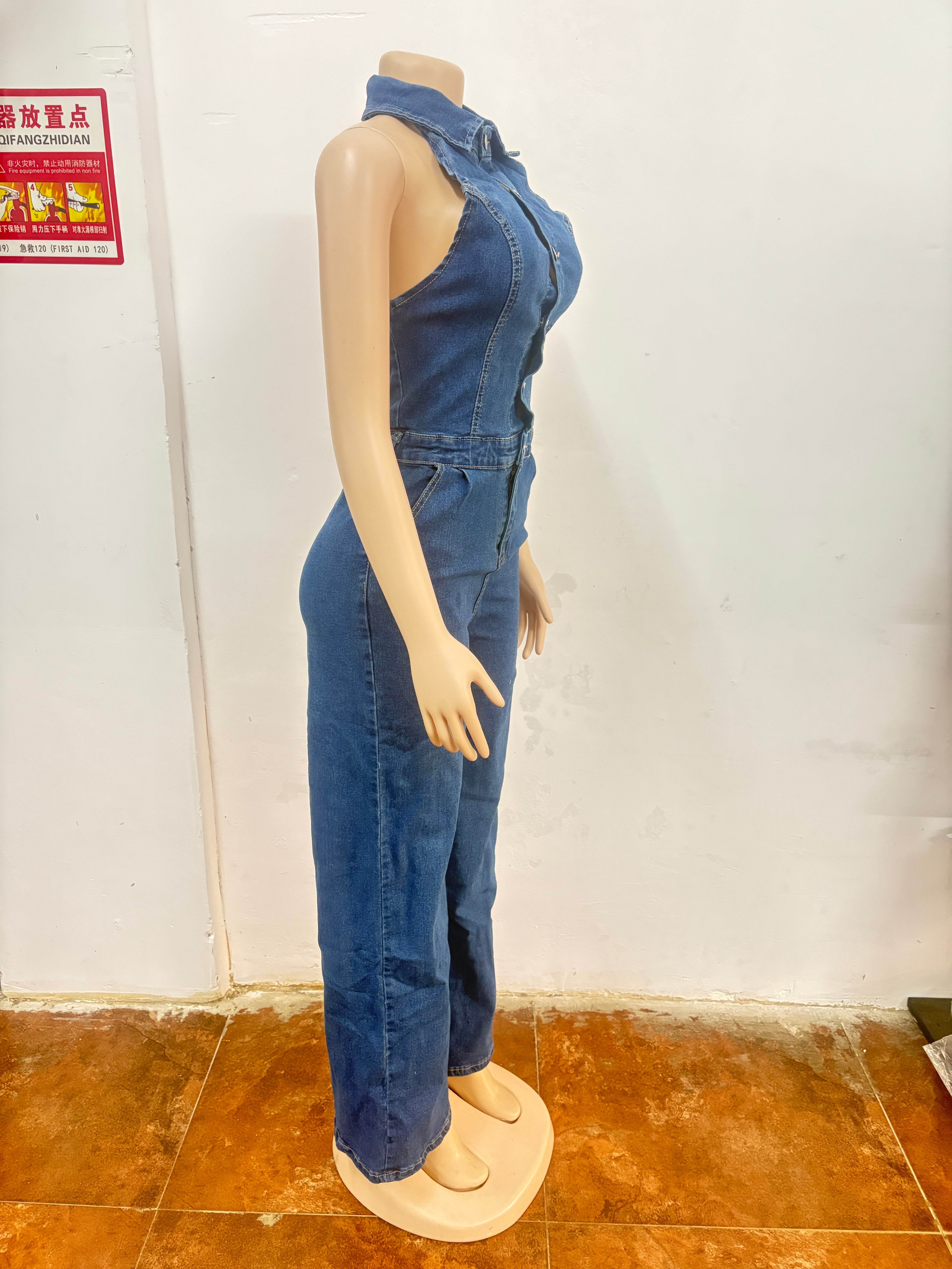 Sexy Patchwork Halter Neck Wide-Leg Denim Jumpsuit 8