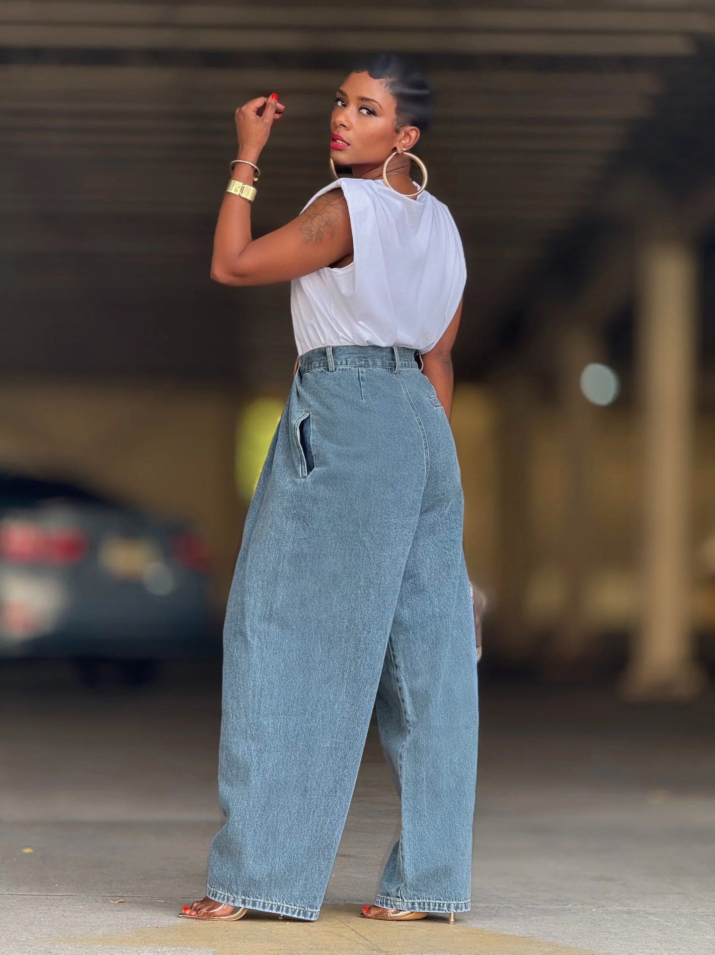 Loose Fashion Women's Denim Pants 3