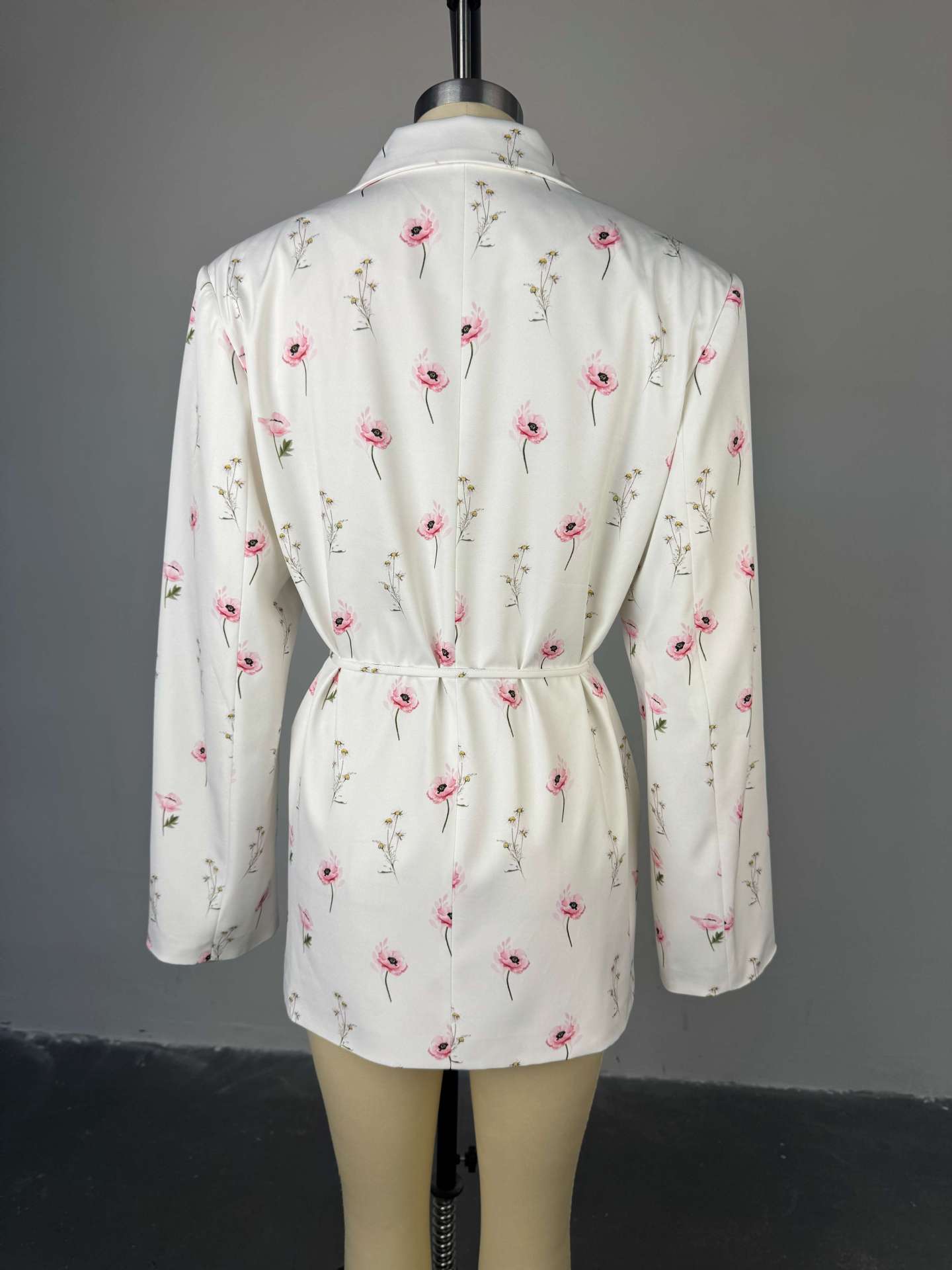 Women's Spring/Summer Printed Loose Turndown Collar Lace-Up Slim-Waist Jacket 6