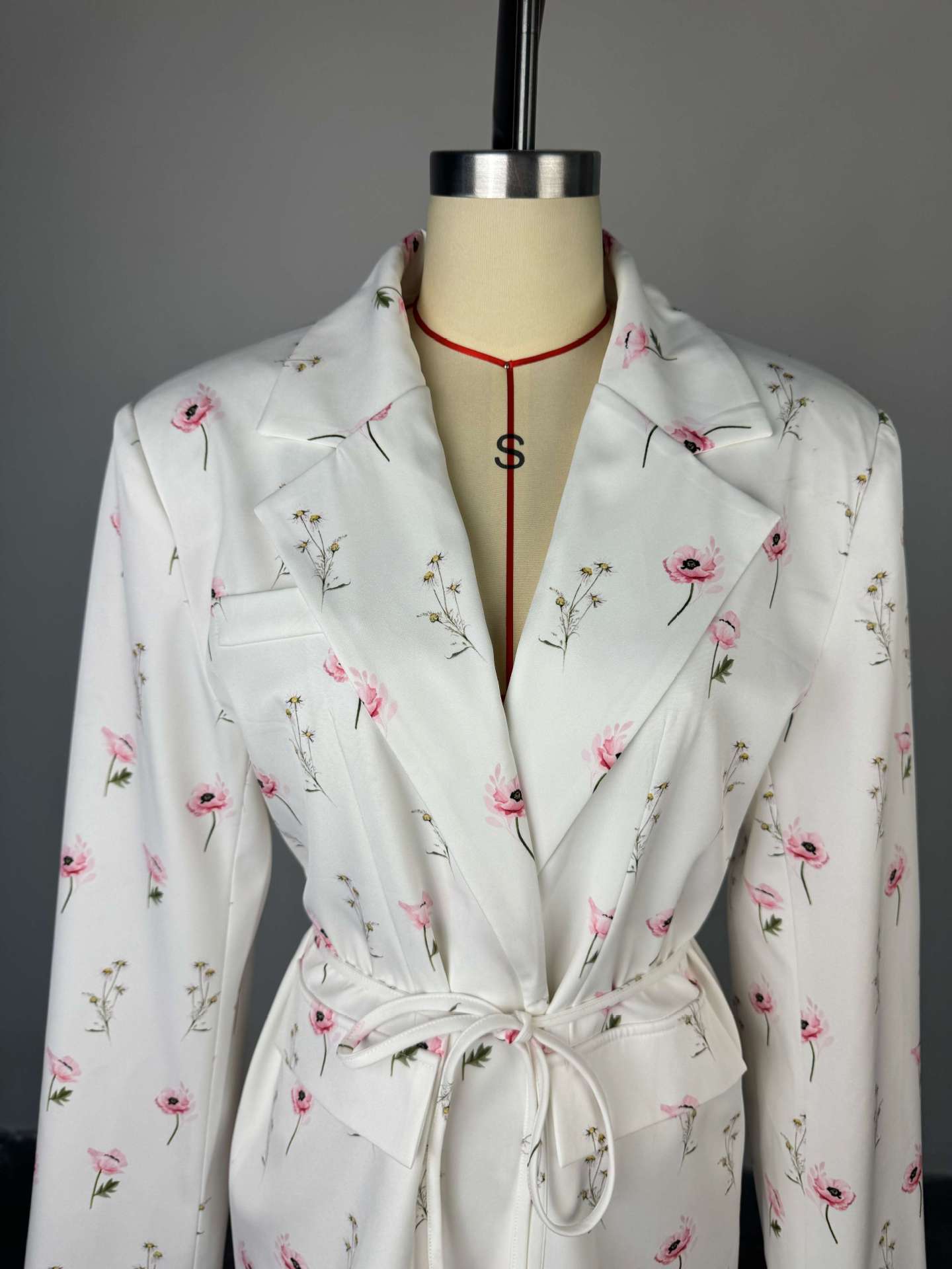 Women's Spring/Summer Printed Loose Turndown Collar Lace-Up Slim-Waist Jacket 8