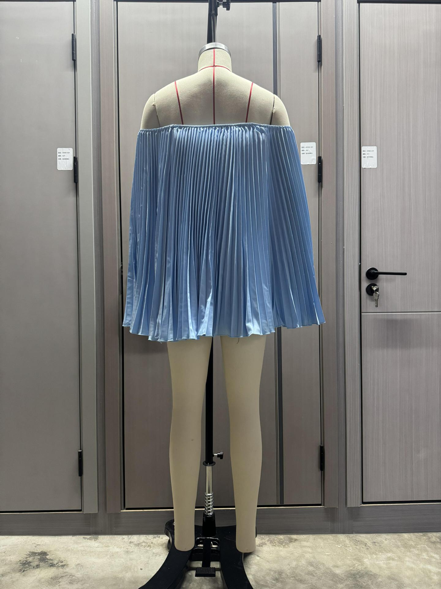 Women Summer Pleated Off-Shoulder Top and Shorts 2-Piece Set 29