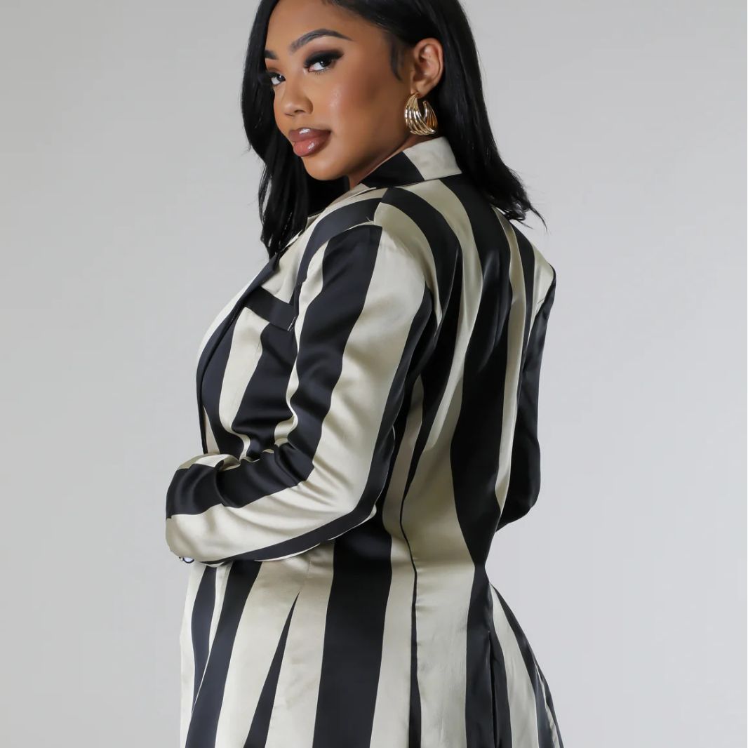 Women striped Blazer and Pant two-piece set 4