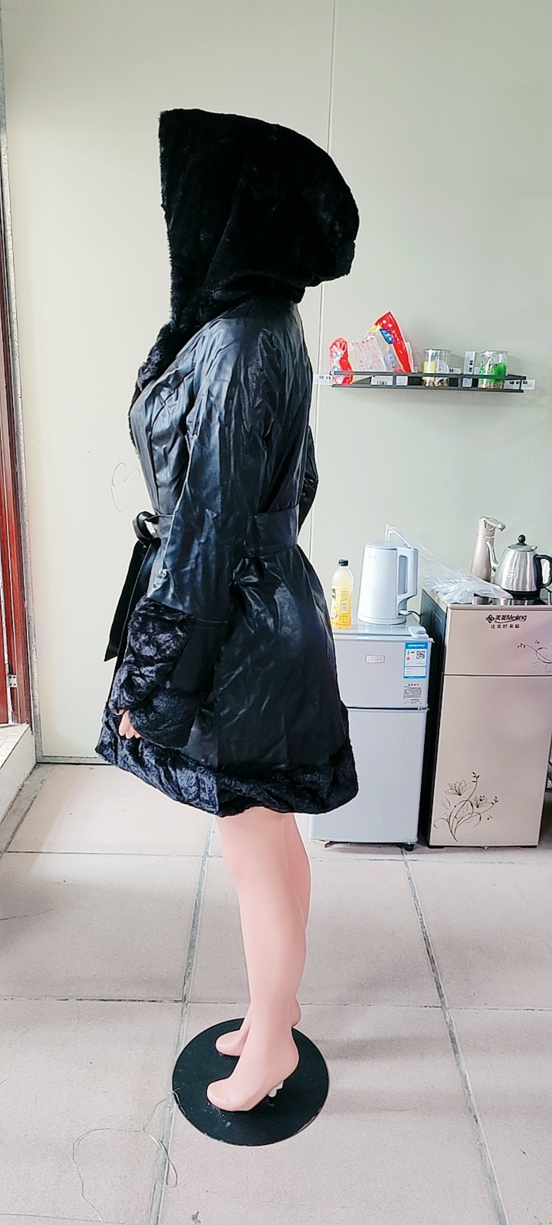 Turndown Collar Fur Patchwork Jacket Women's Winter Warm Ruffled Hooded  Slim Waist Coat 11