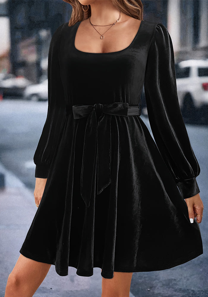 Women's Elegant Velvet Square Neck Slim Waist Long-Sleeved Dress