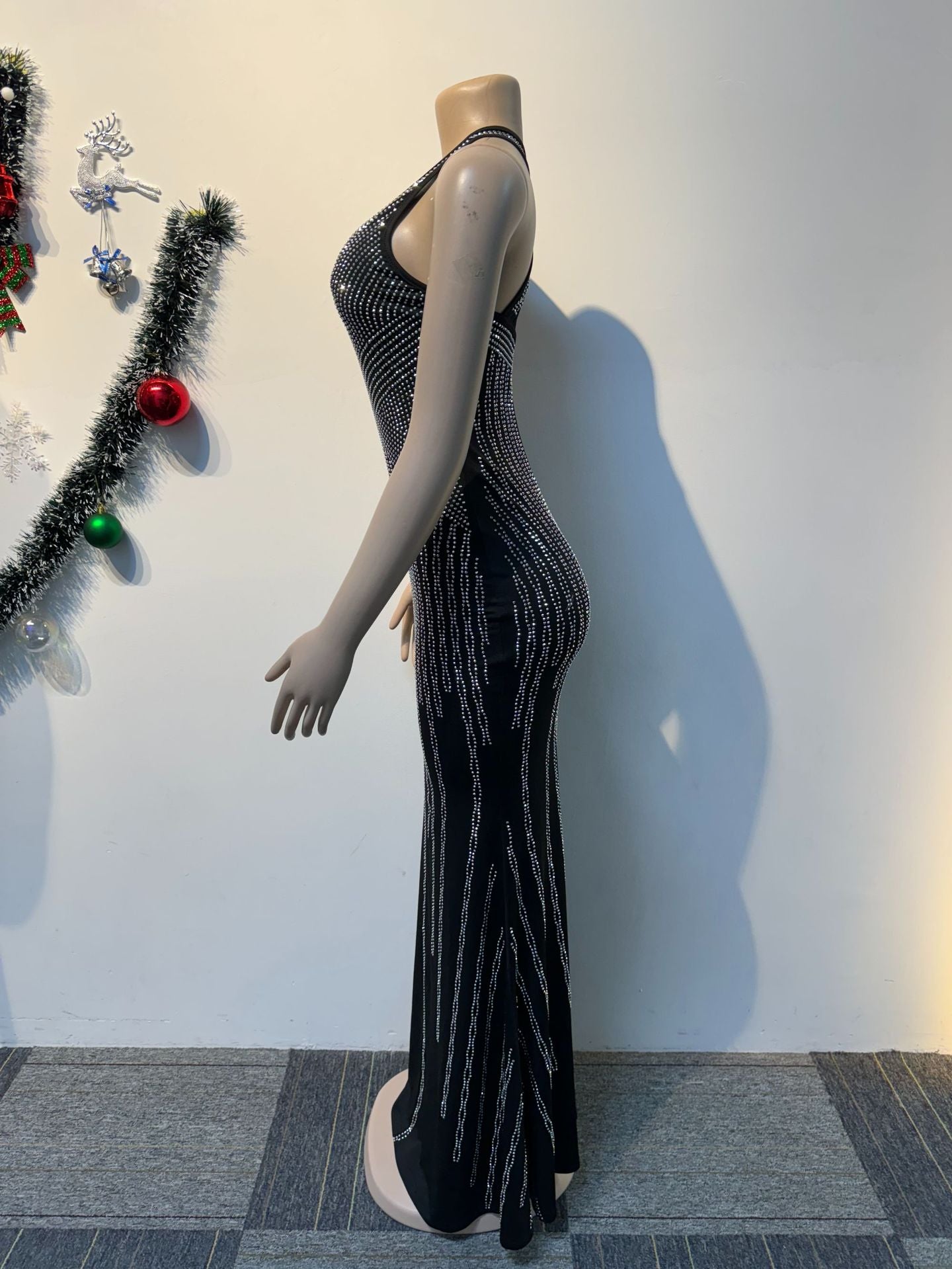 Sexy Beaded V-Neck Sleeveless Slim Elastic Long Dress 8