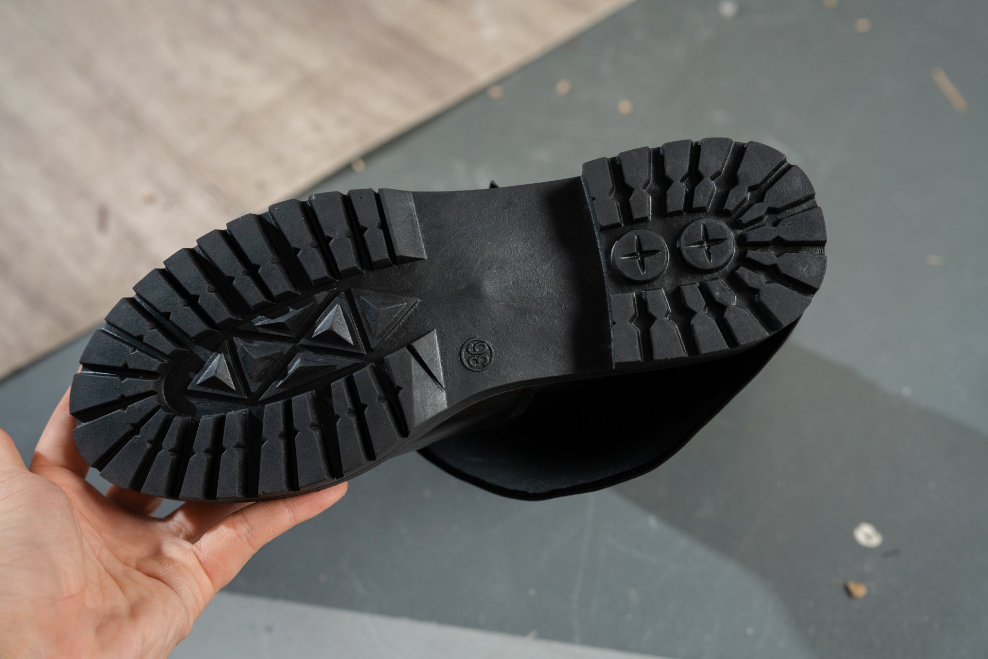 Women's Round Toe Belt Buckle Autumn Plus Size Crinkle Mid-Calf Slip-On Boots 3