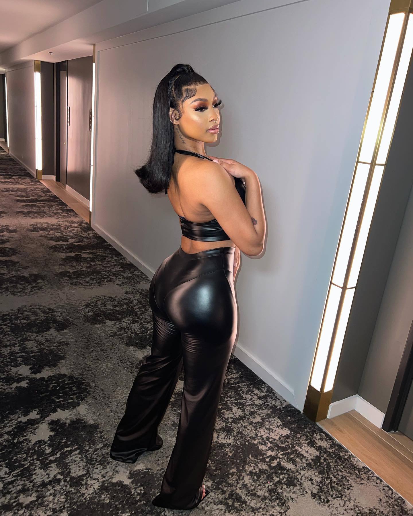 Women's Clothes Two-piece slim-fit suspenders and elastic leather top + pants set 5