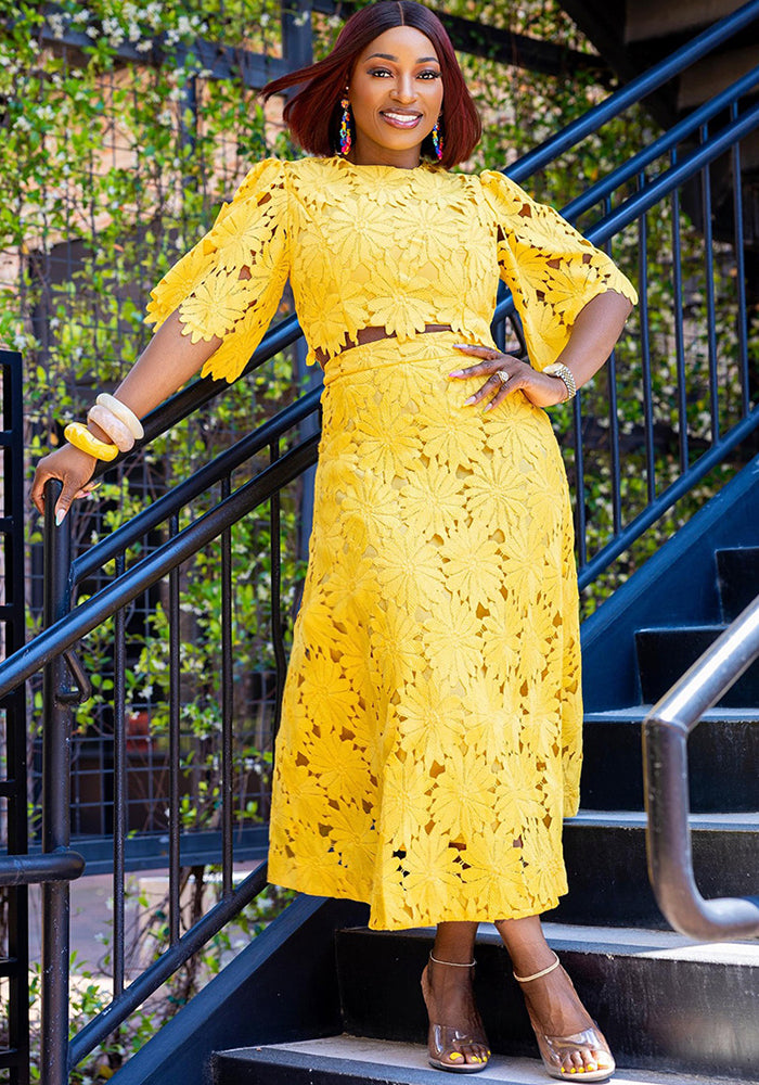 Women's Summer Elegant Embroidered Hollow Round Neck Top Fashion High Waist Skirt Two-Piece Set