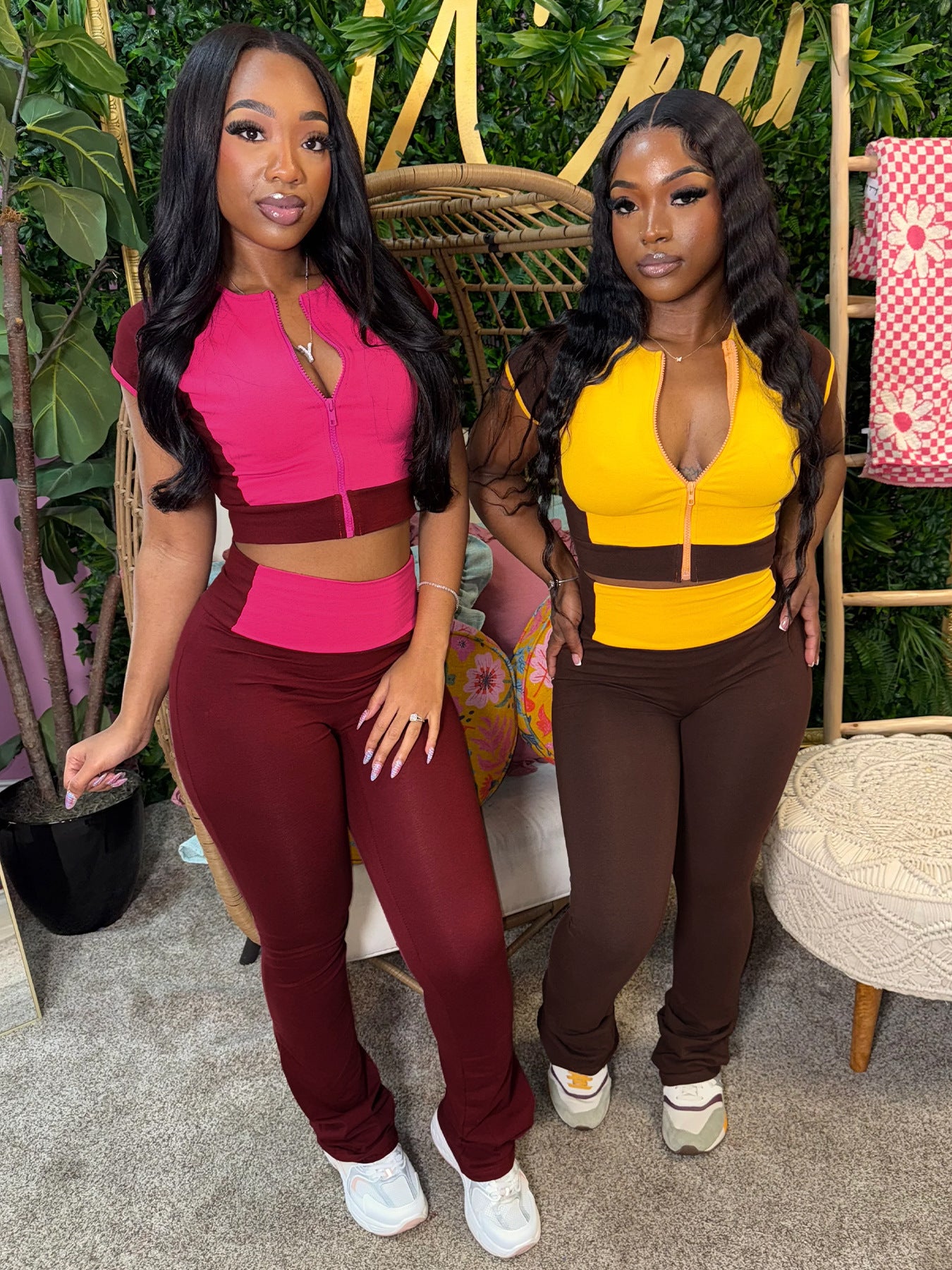 Women Patchwork Contrast Round Neck Short Sleeve Top and Bell Bottom Pants Two Piece Set 9