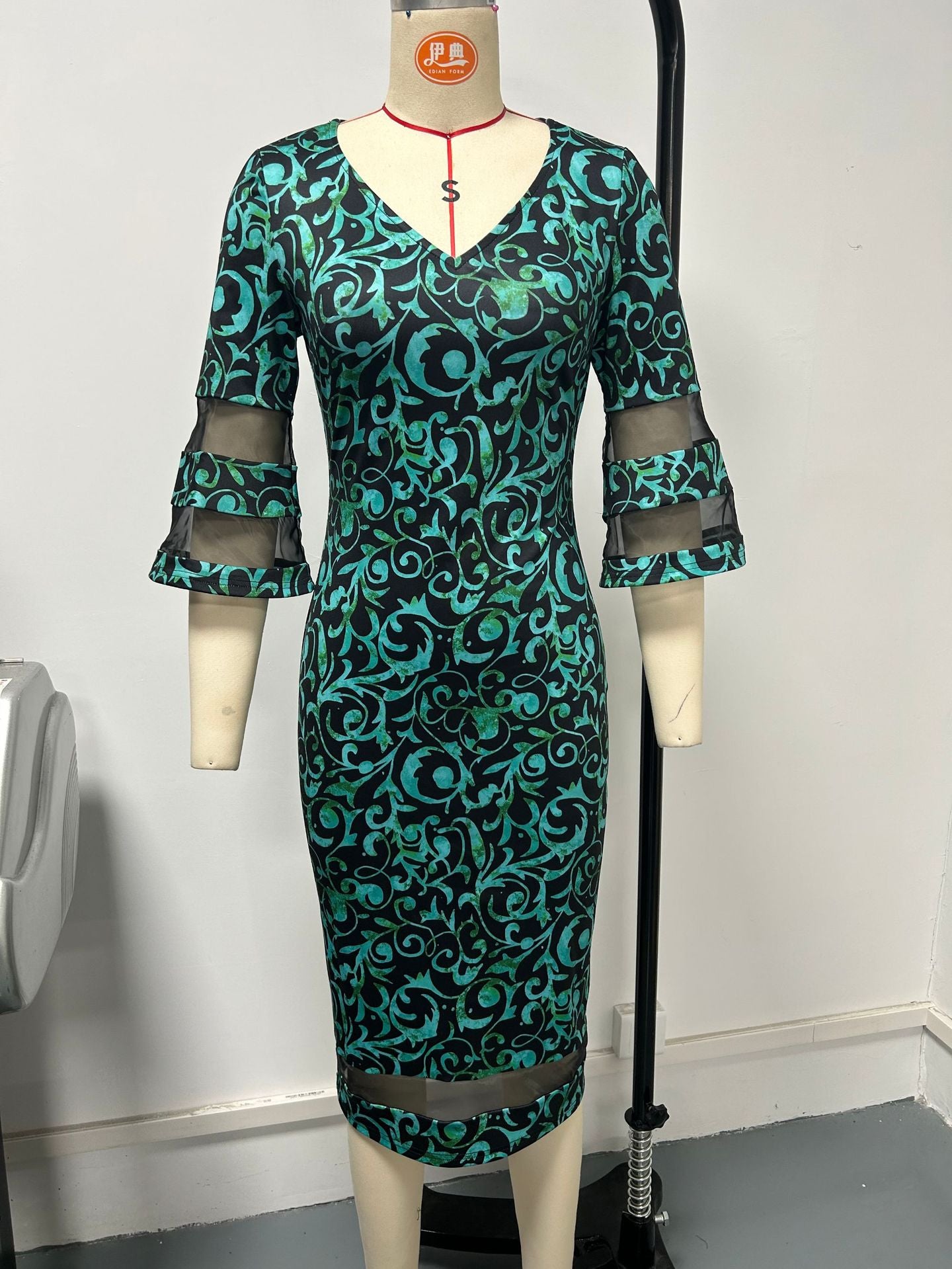 Women Print Bell Bottom Sleeve V-neck Chic Mesh Patchwork Bodycon Dress 9