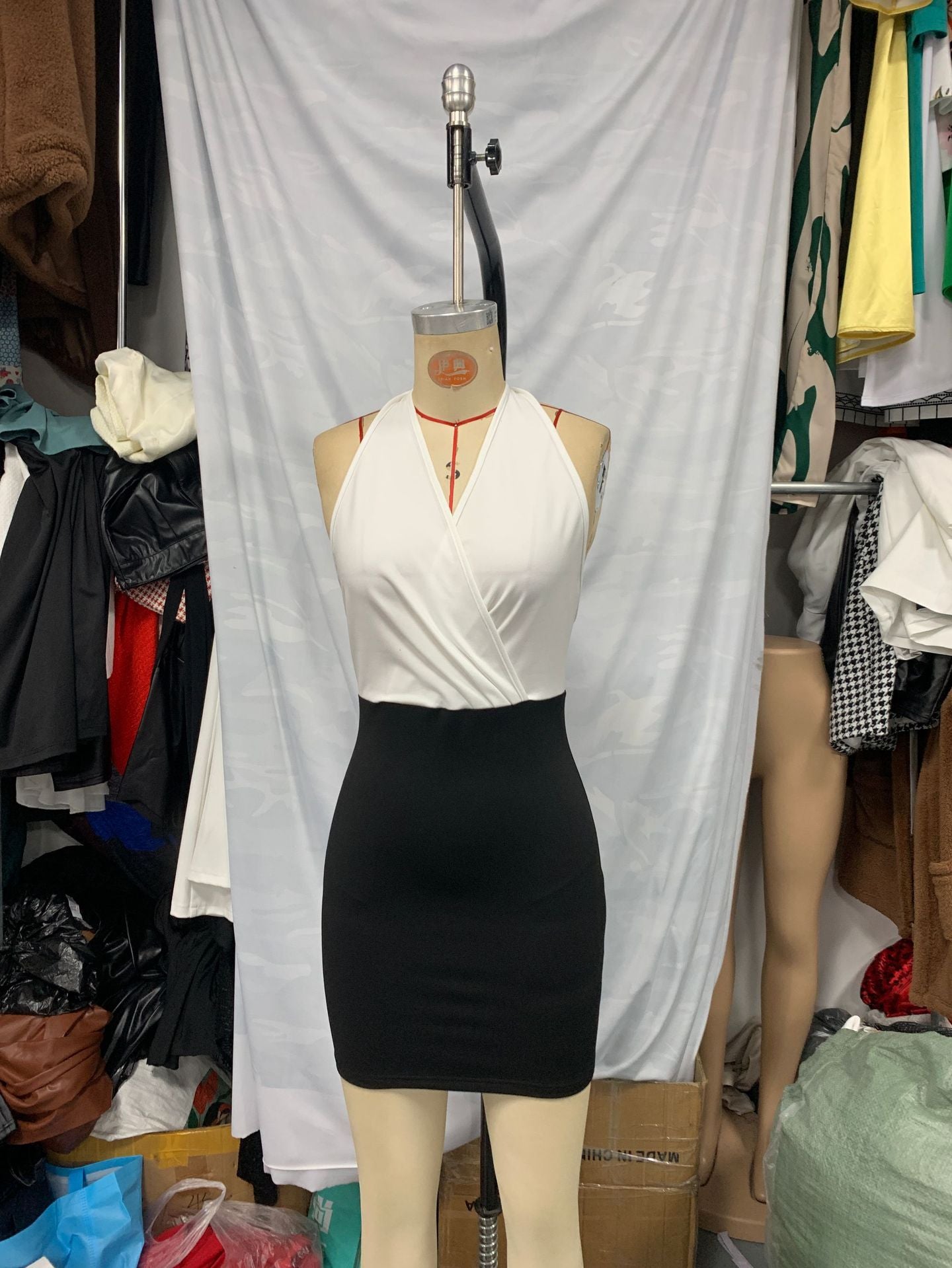 Patchwork Halter Low Back Bodycon Dress 4