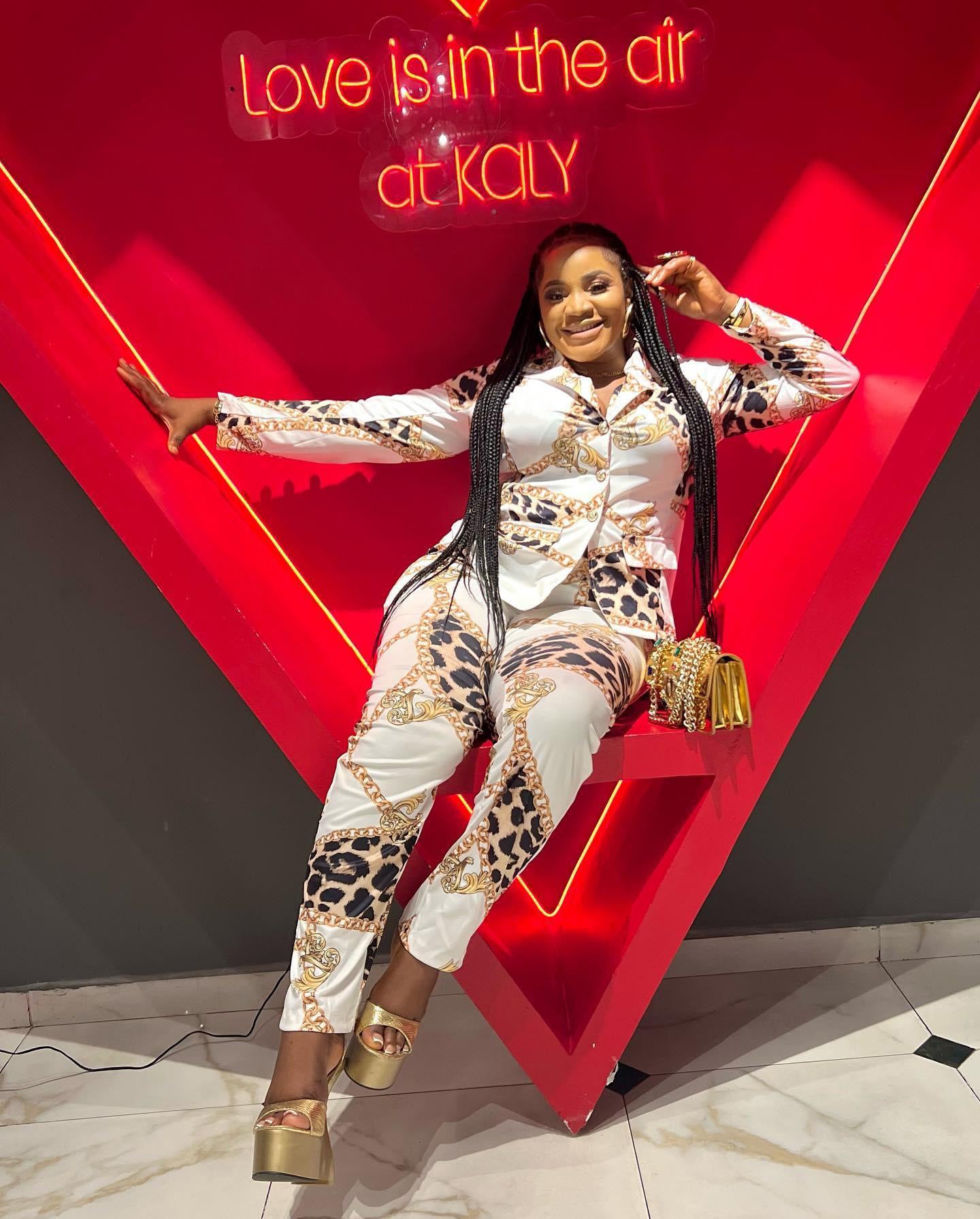 Women's Autumn Fashion Chain Print Chic Blazer Two-Piece Set 4