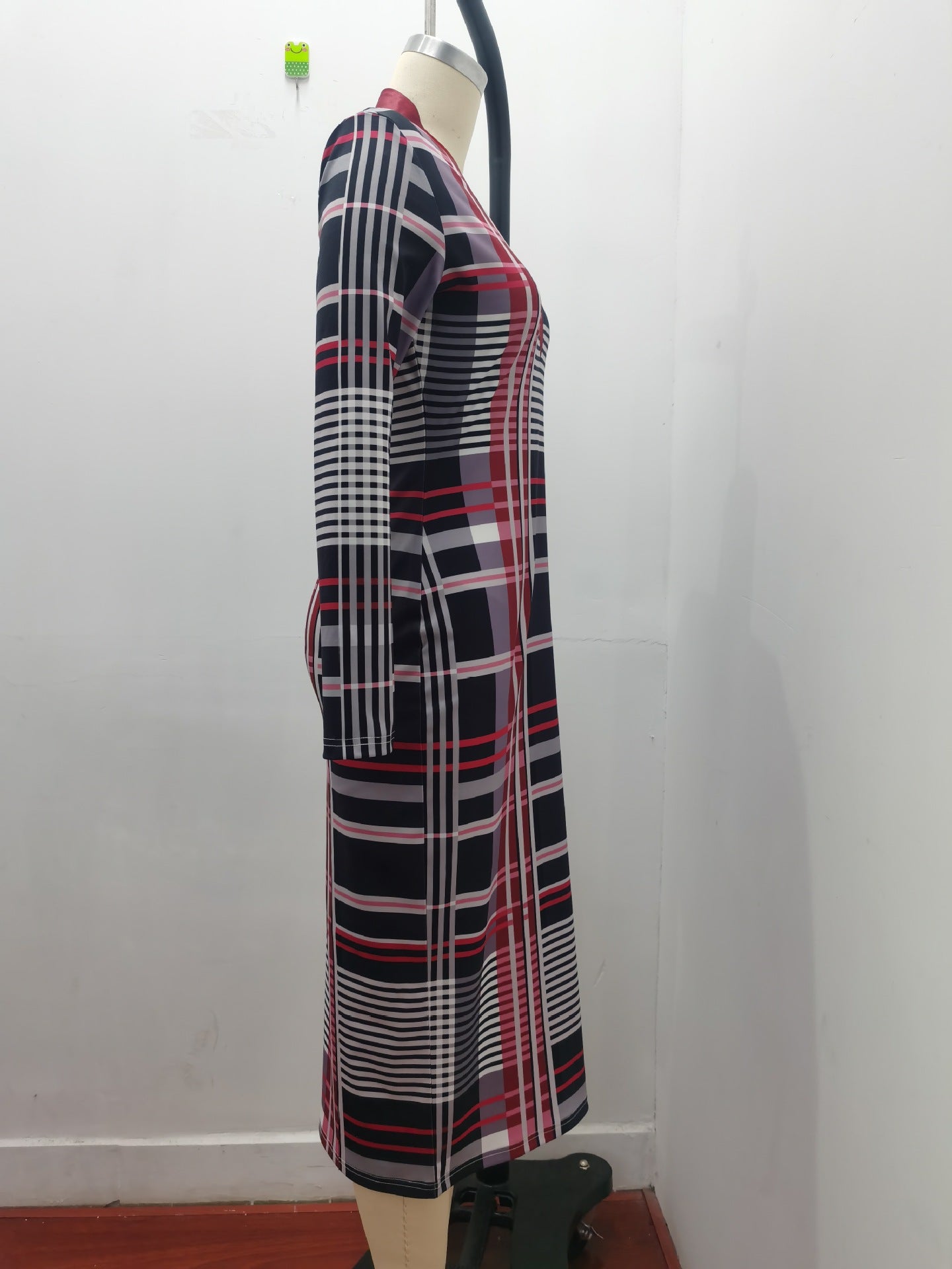 Autumn and winter fashion Plaid Print V-neck Bodycon long-sleeved sexy dress 16