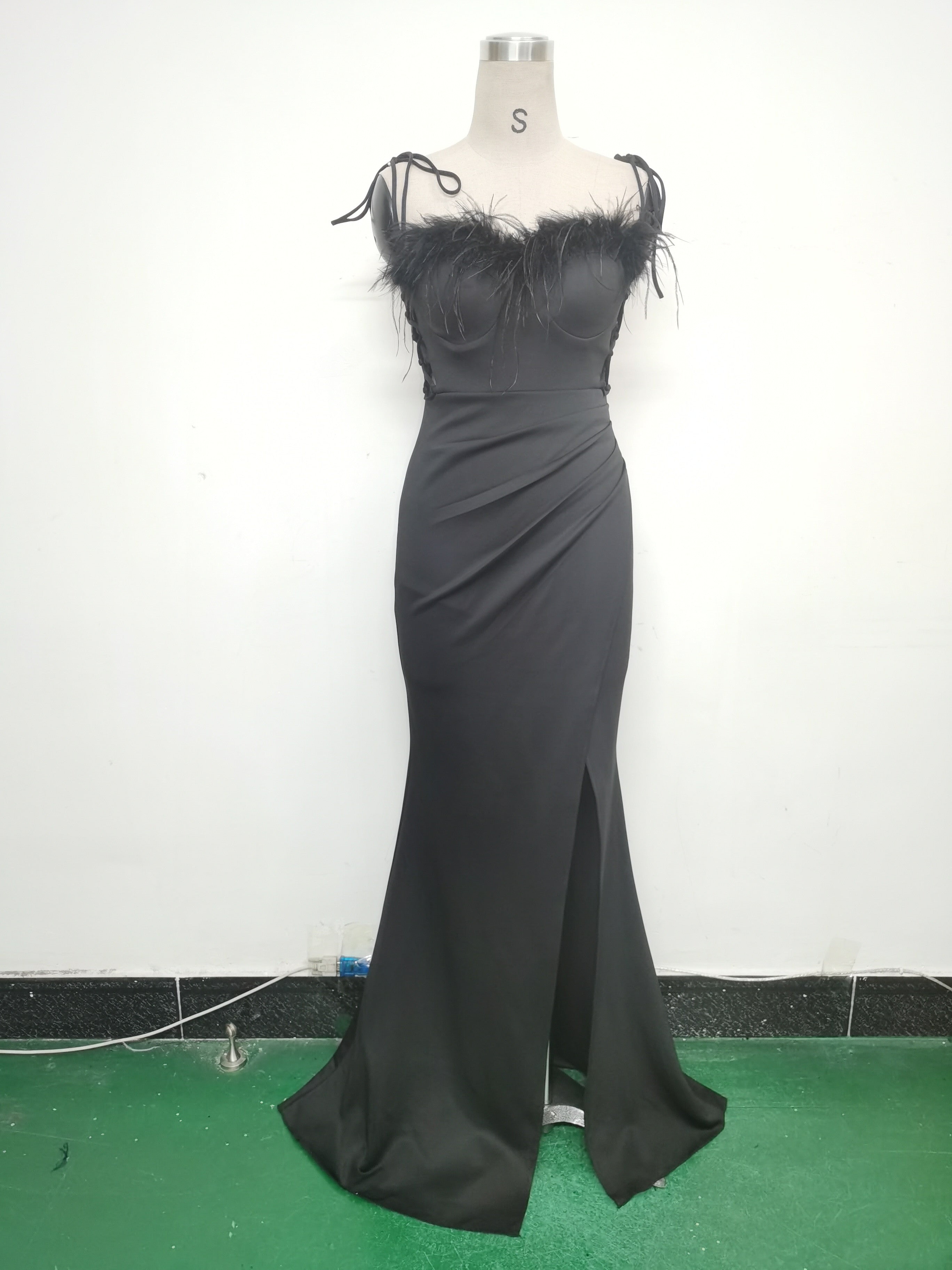 Feather Strap Slim Waist Solid Color Slit Evening Dress 22