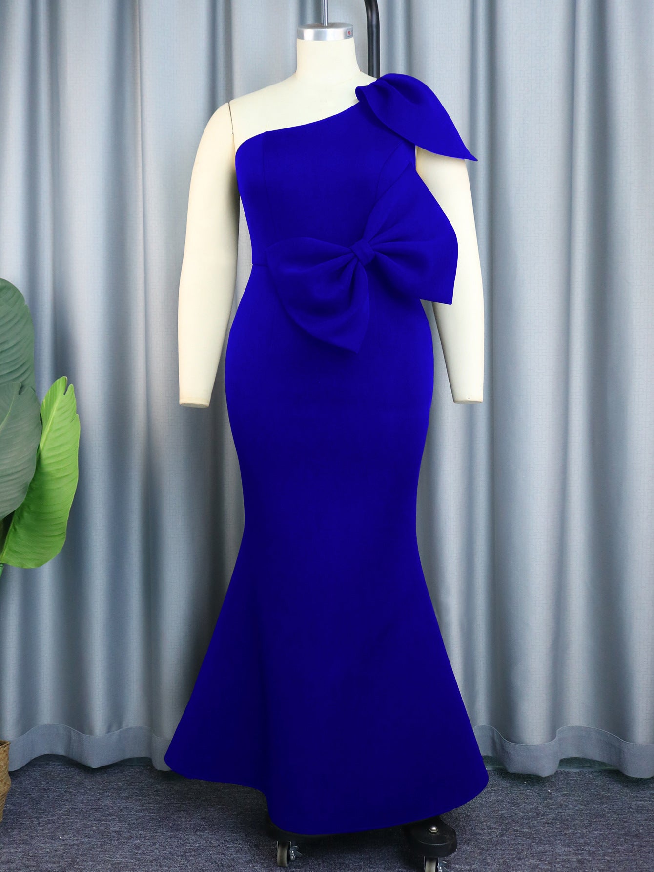 Sexy One-Shoulder Ruffle-Sleeve Bowknot Slim Party Fishtail Dress 4