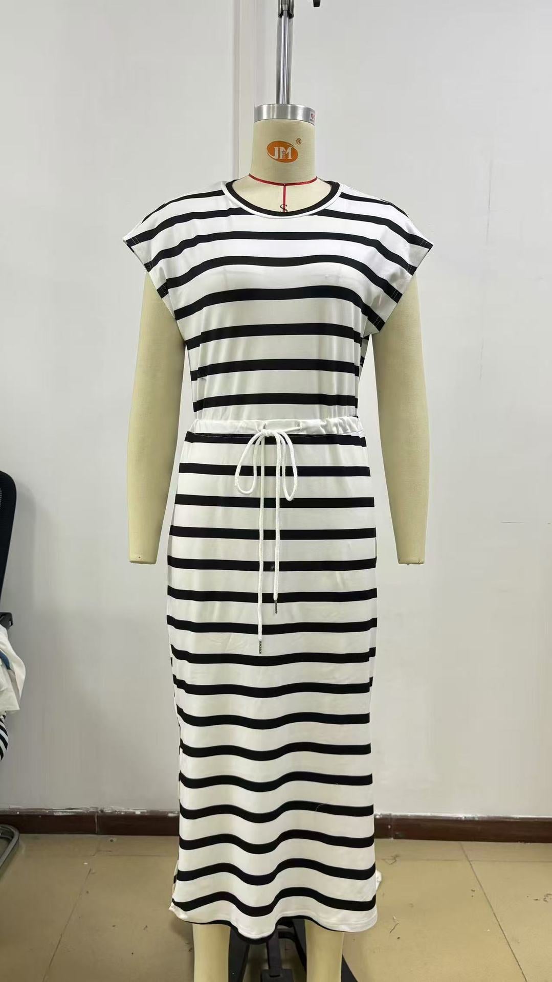 Women Round Neck black and white striped slit Dress 4