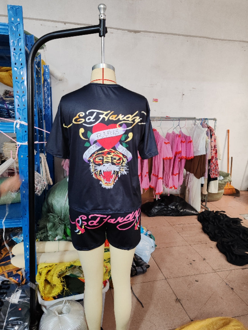 Fashionable Casual Trendy Printed Short-Sleeved Two Piece Shorts Set 10