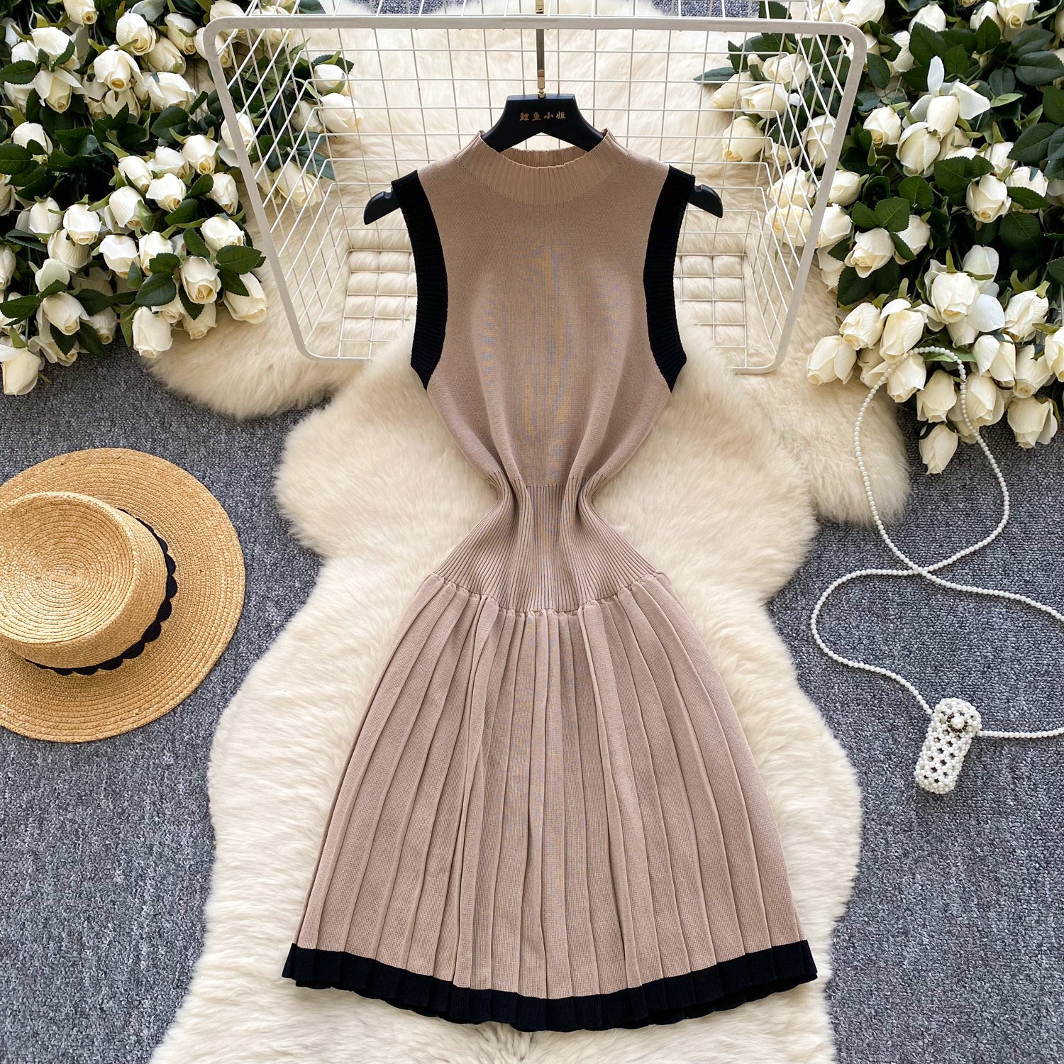Women's Summer Sleeveless Knitting Slim Waist Contrast Color Pleated Dress 6