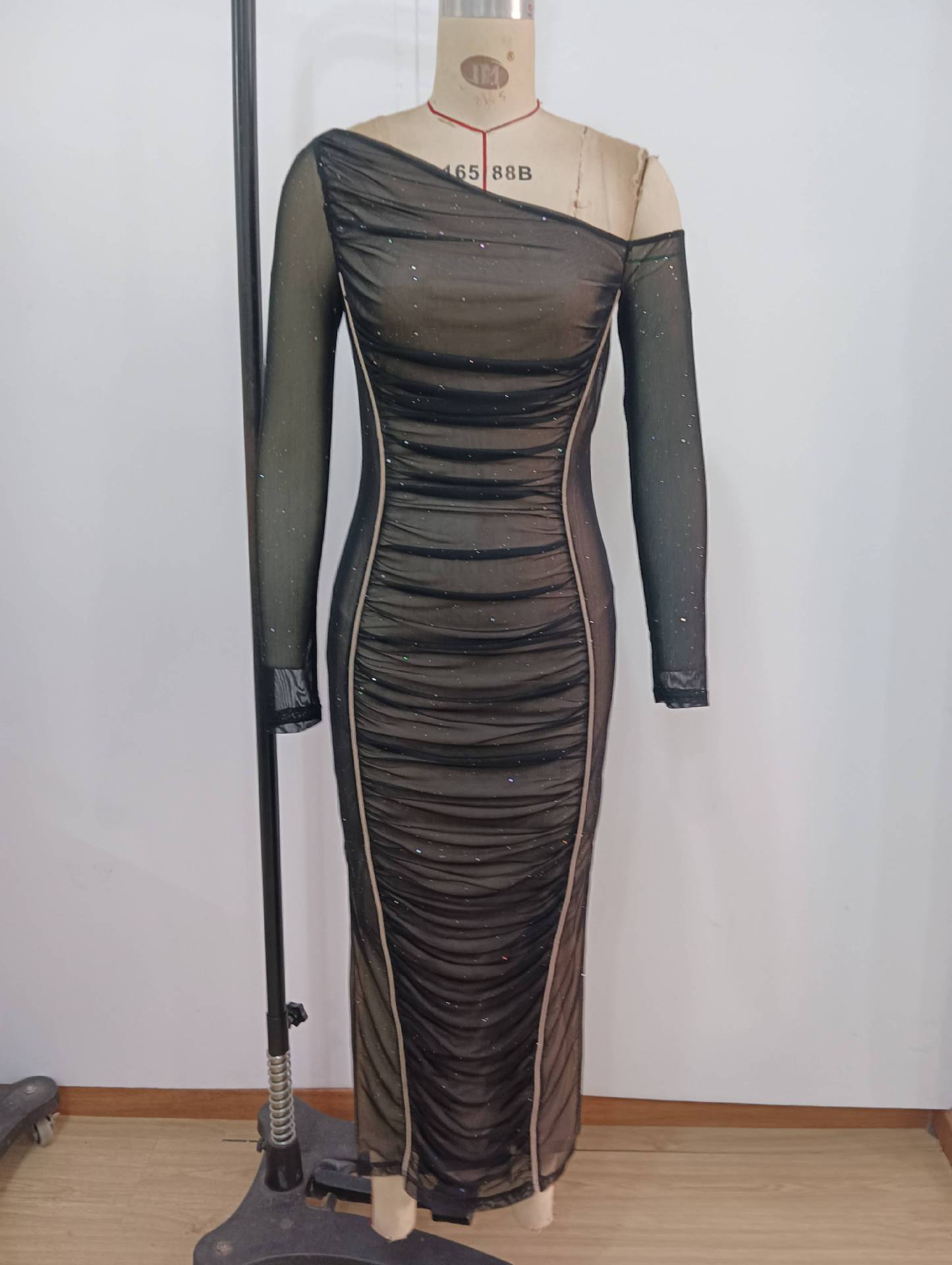 Women Long-Sleeved Draped Slash Shoulder Dress 10