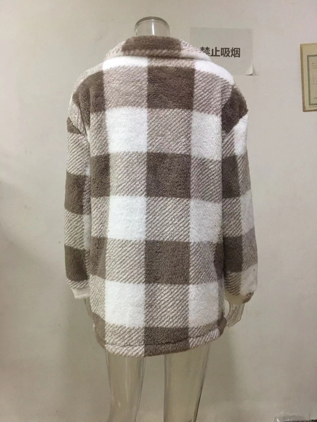 Women Autumn and Winter Pocket Plaid Sherpa Jacket Button Plush Jacket 32
