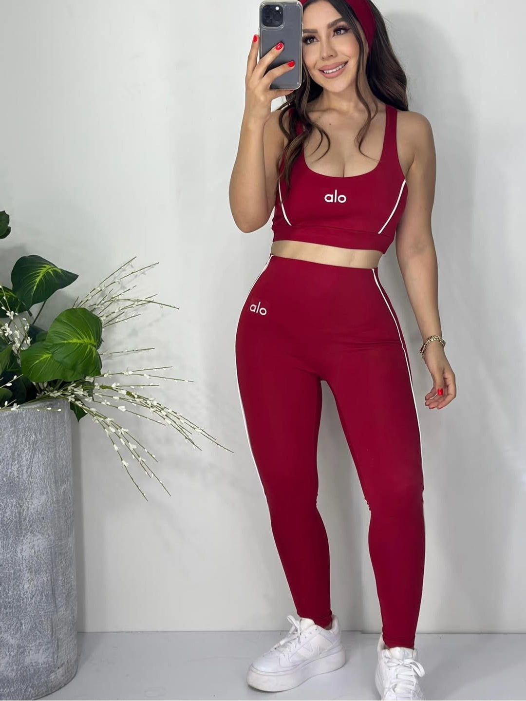 Women Contrast Color Yoga Running Wear Three-Piece Set 10