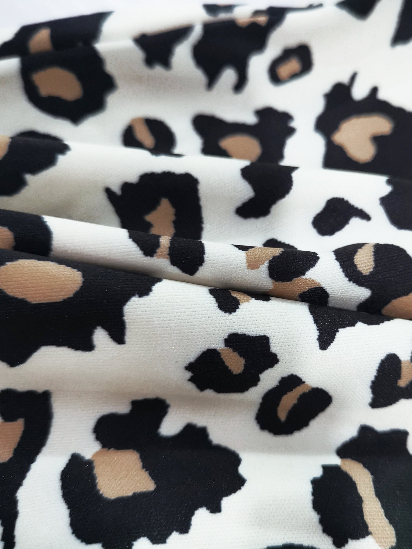 Summer Leopard Print Round Neck Short-Sleeved Loose Two Piece Shorts Set 6