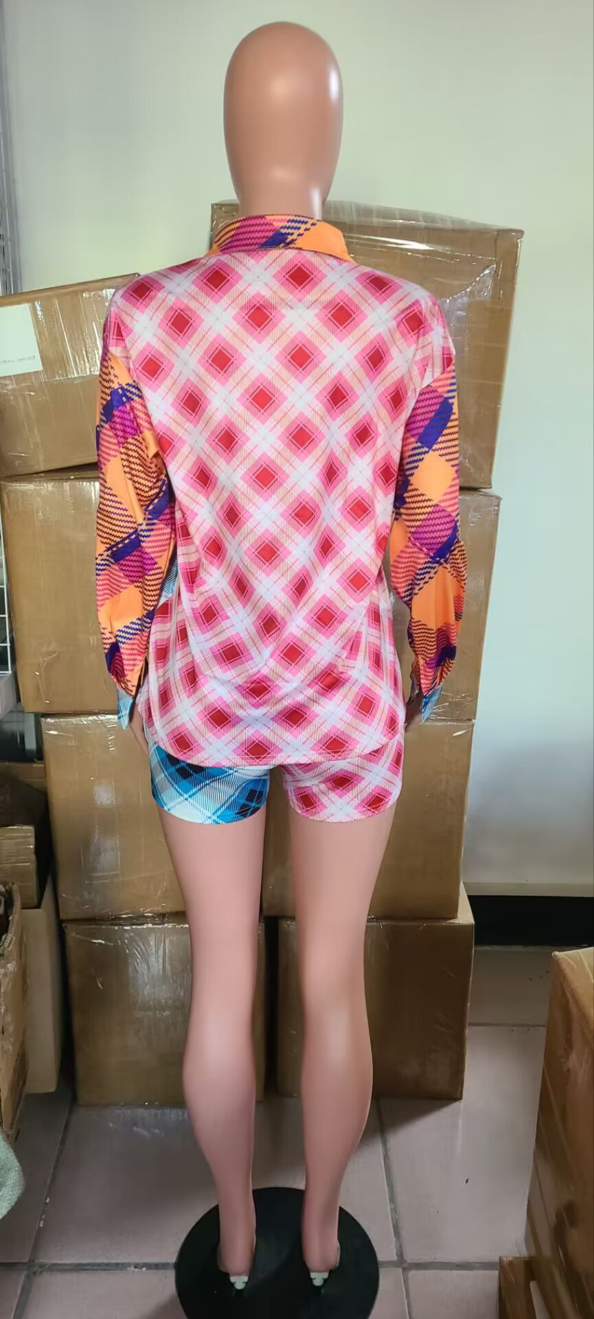 Women contrast plaid print long-sleeved shirt and shorts two-piece set 5