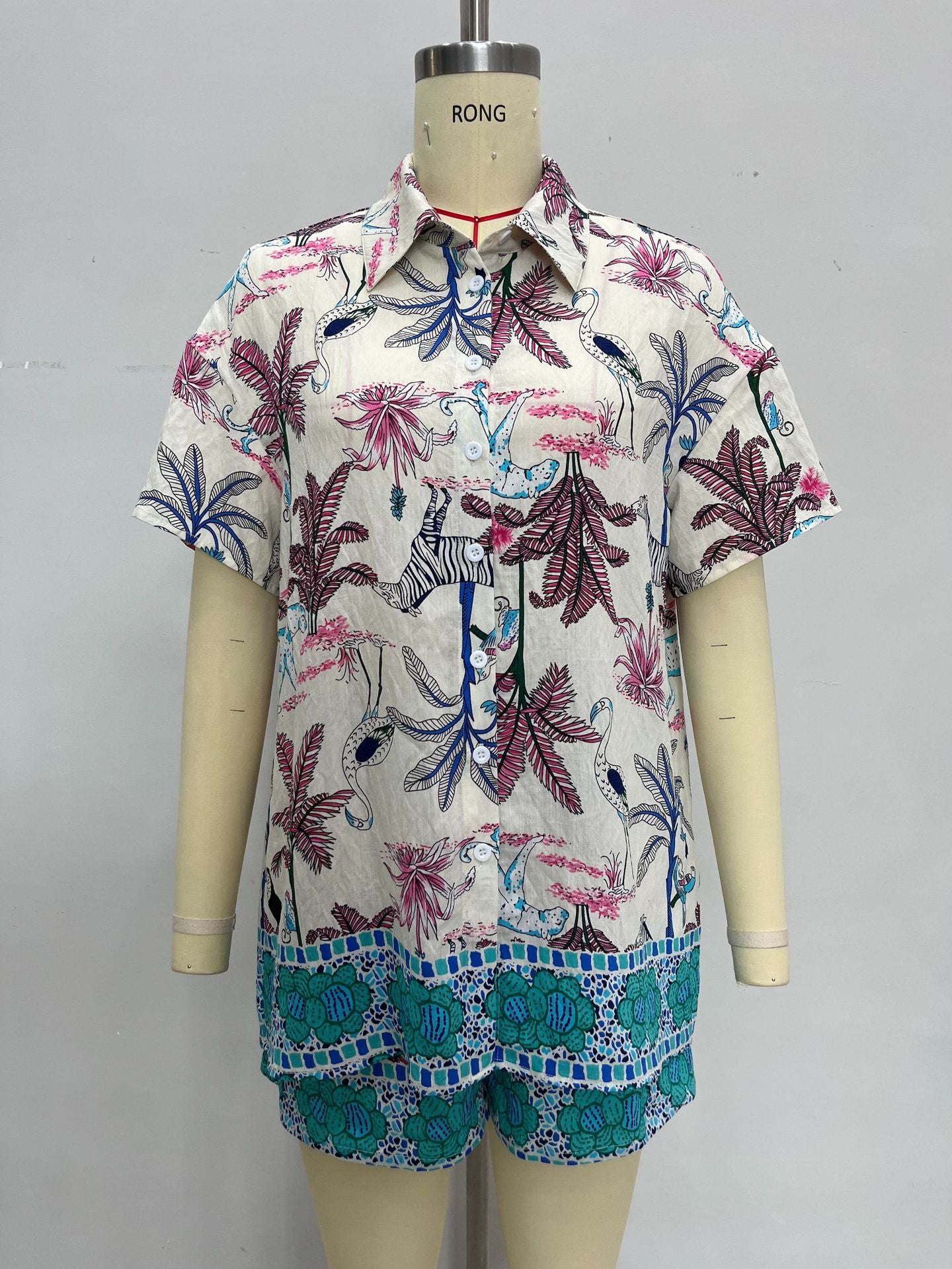 Summer Holidays Bohemian Print Turndown Collar short sleeve shirt top elastic waist shorts two-piece set 4