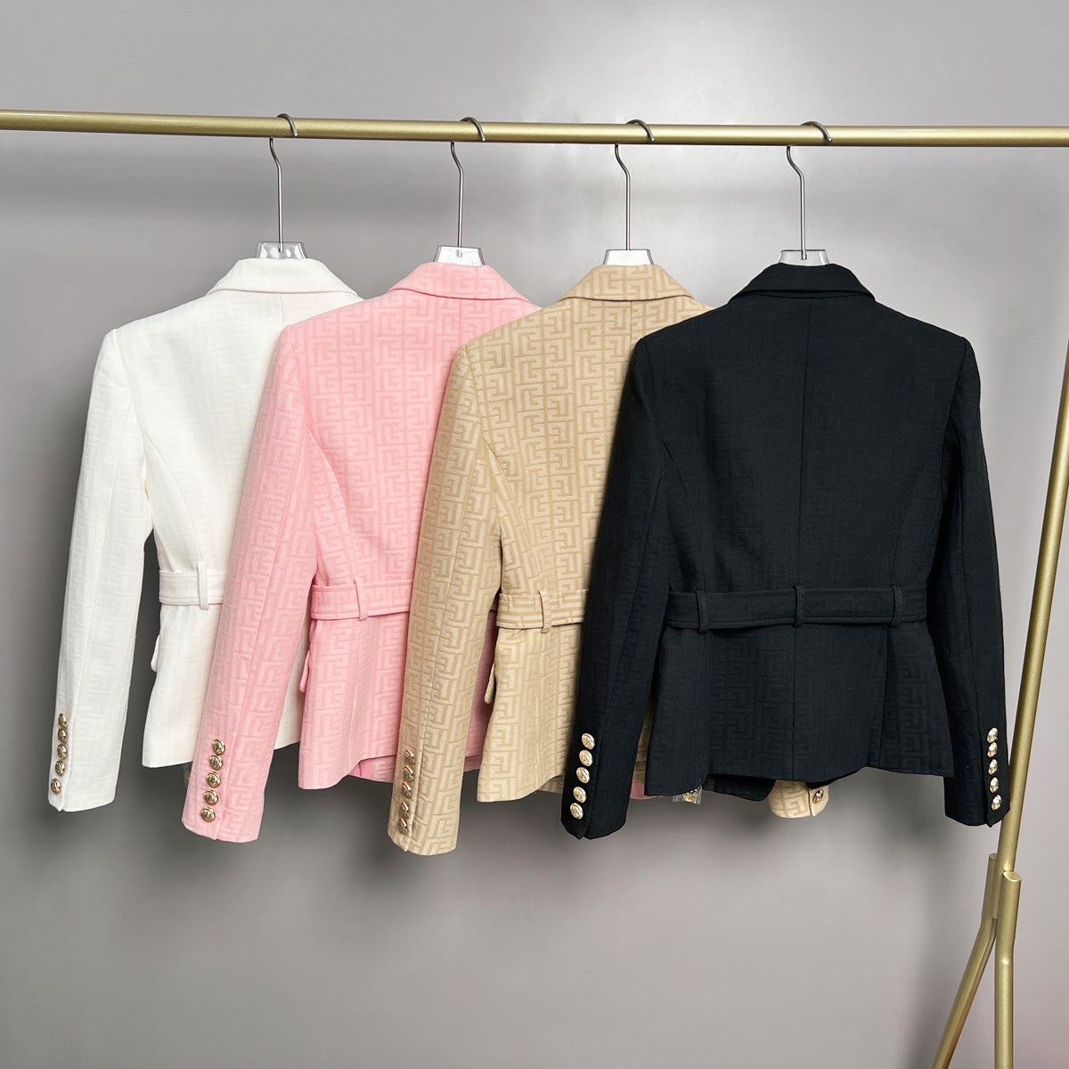 Fashion Blazer B lion button short black and white jacquard top coat 11