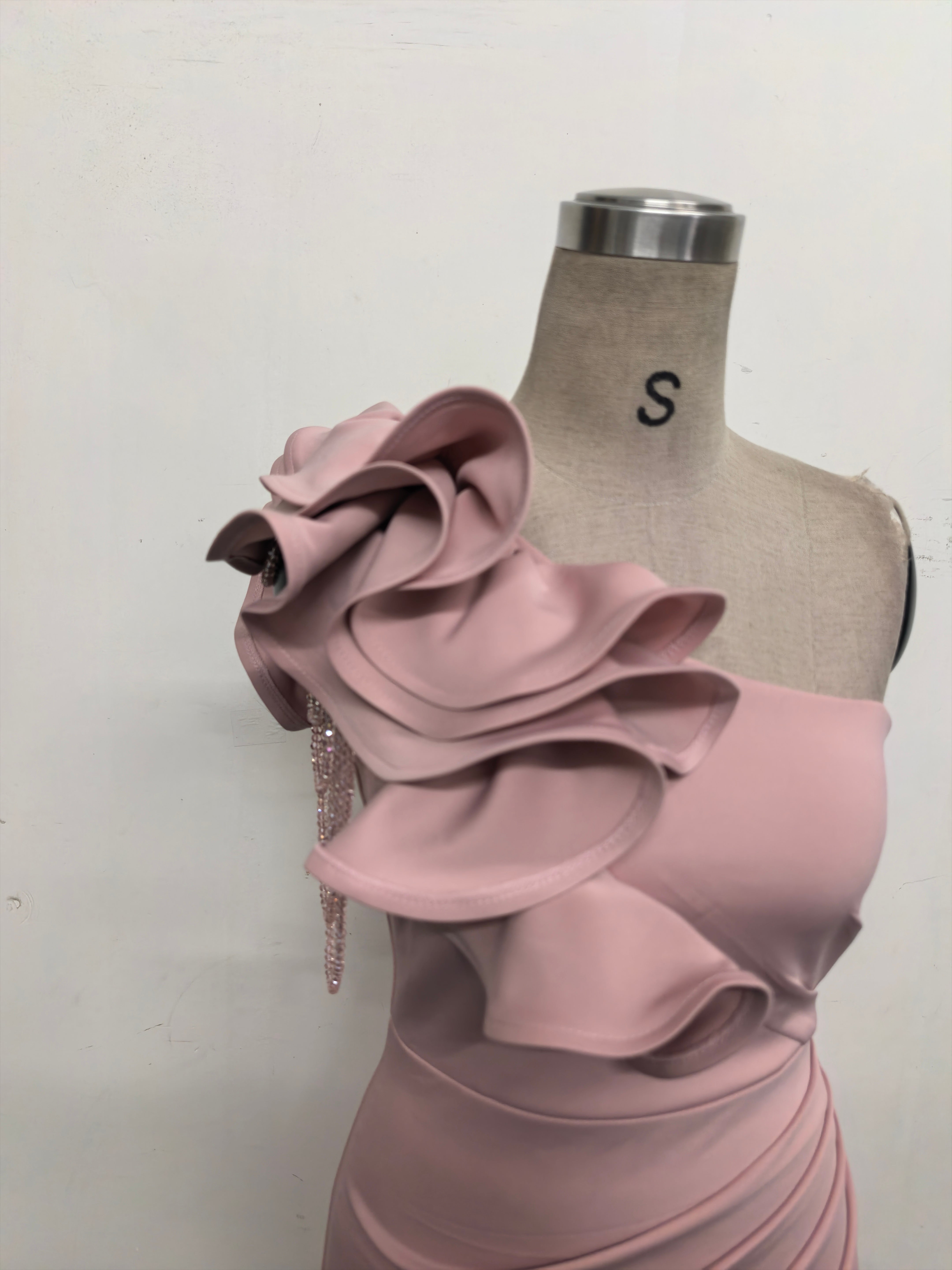 Women One-Shoulder Beaded Wool and Floral Satin Slit Sexy Evening Dress 46