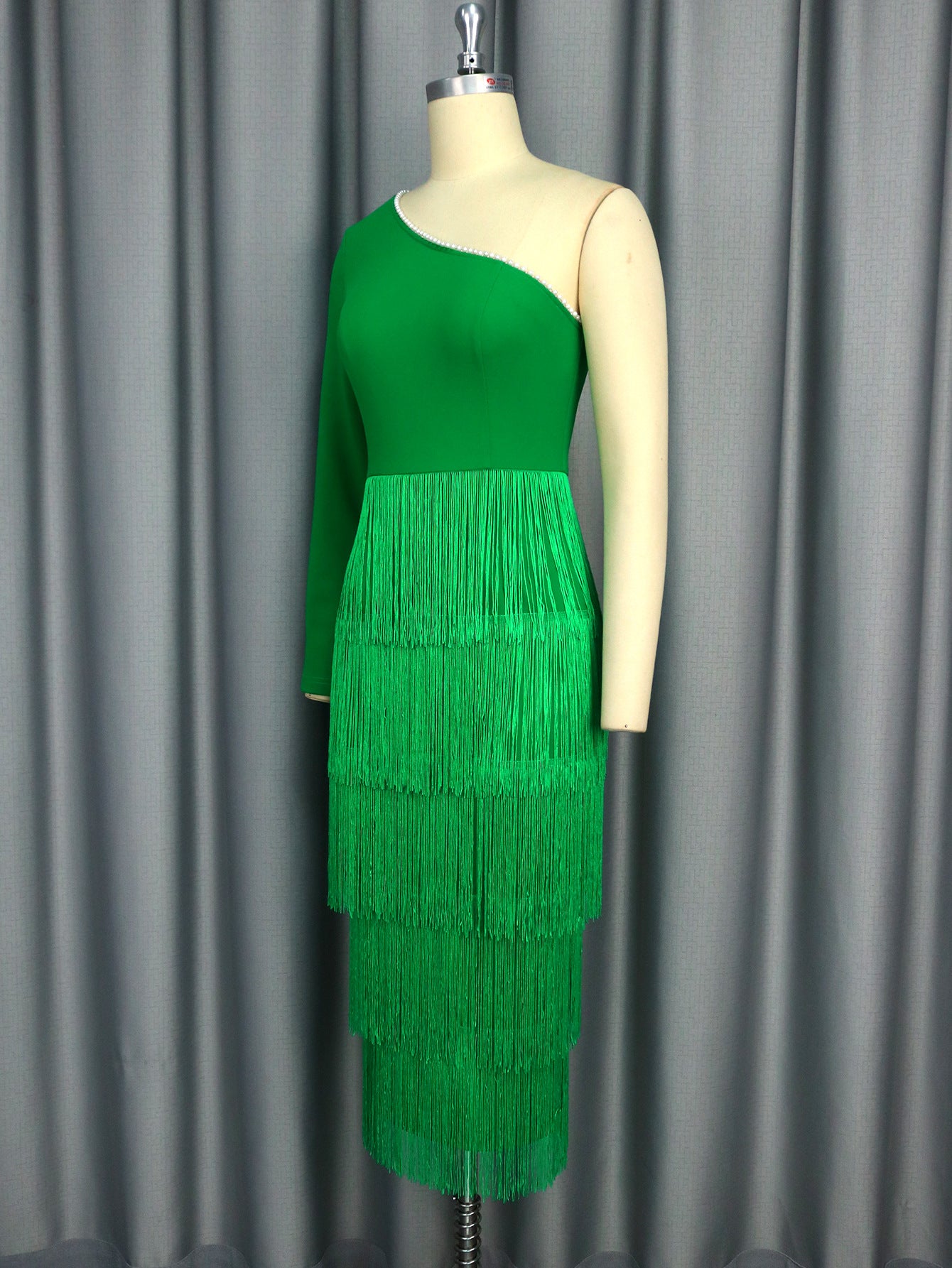 Sexy One-Shoulder Long-Sleeved High-Waist Slim Tassel Formal Party Evening Dress 4
