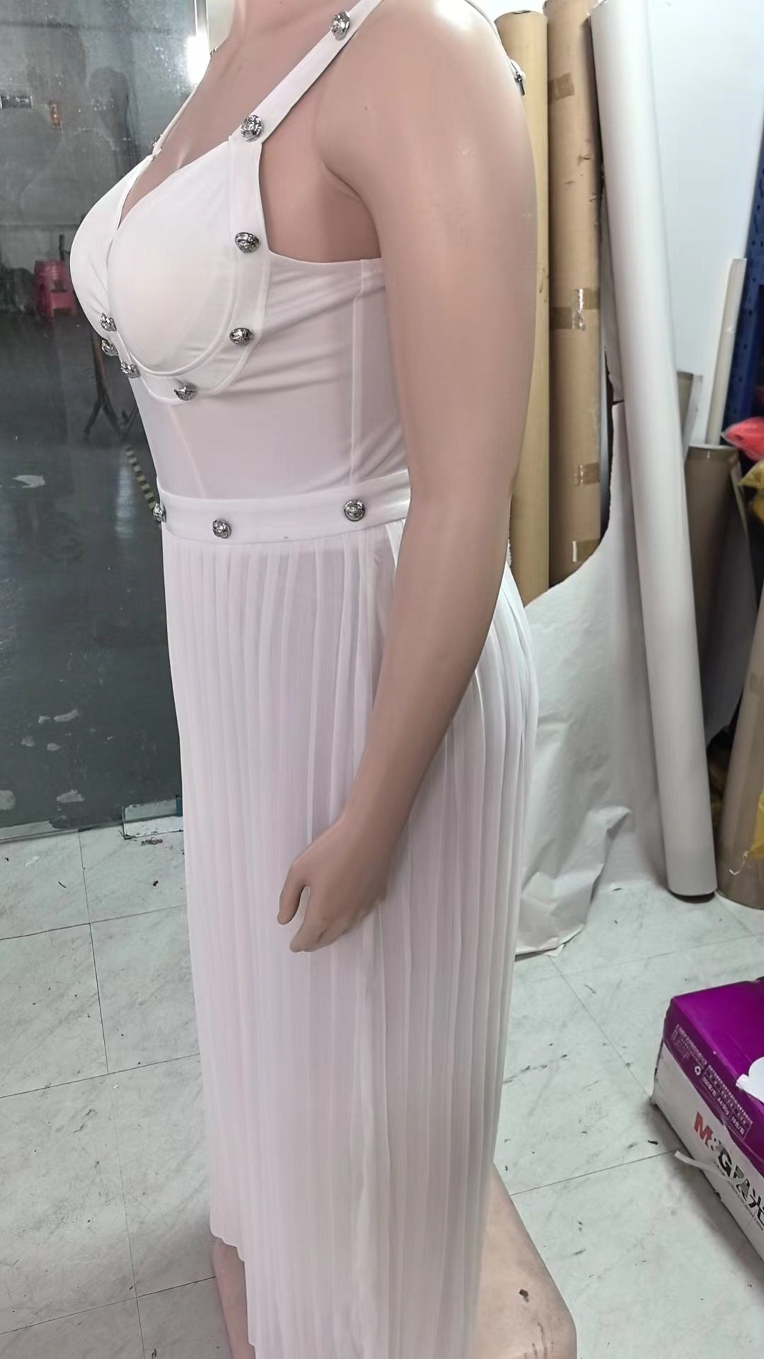 Women sleeveless solid sexy v-neck jumpsuit 7