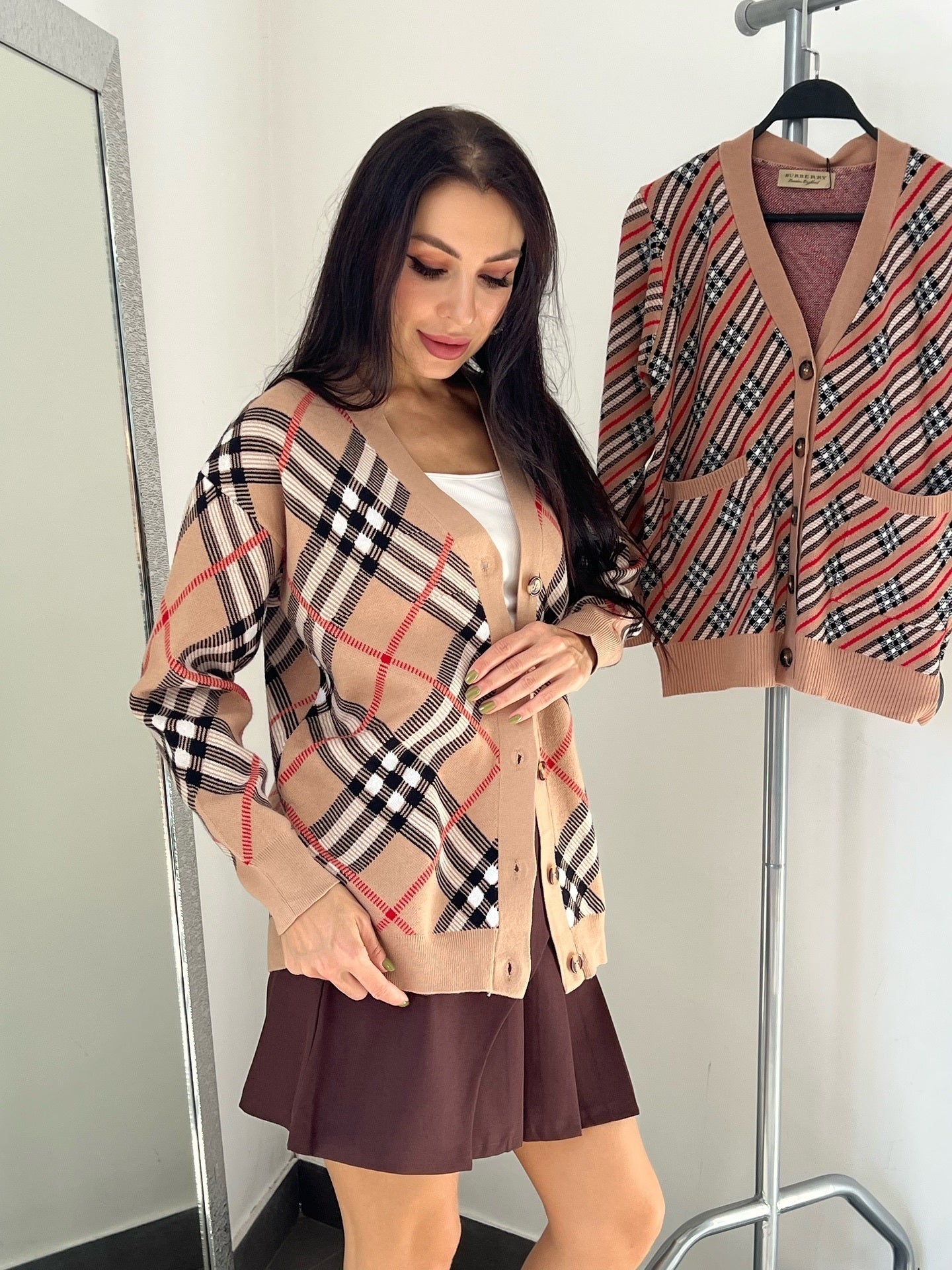 Women Autumn/Winter Plaid Knitting Coat and Sweater