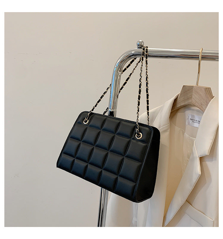 Women Retro Chain Solid Shoulder Bag 31