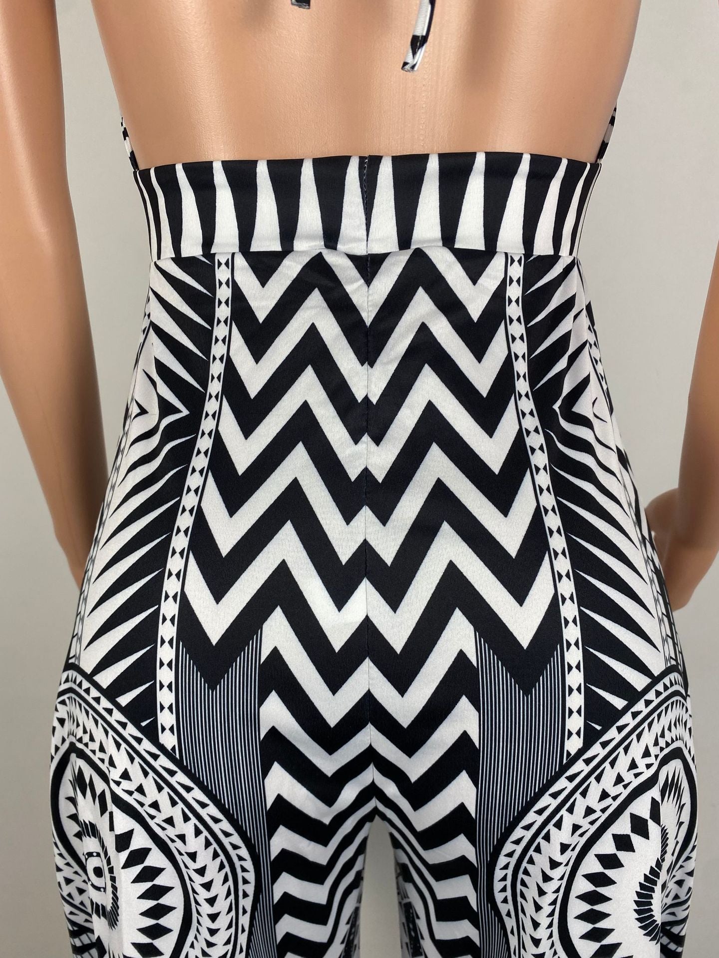 Women's Fashion Sexy Low Cut V-Neck Suspenders Positioning Print Jumpsuit 9