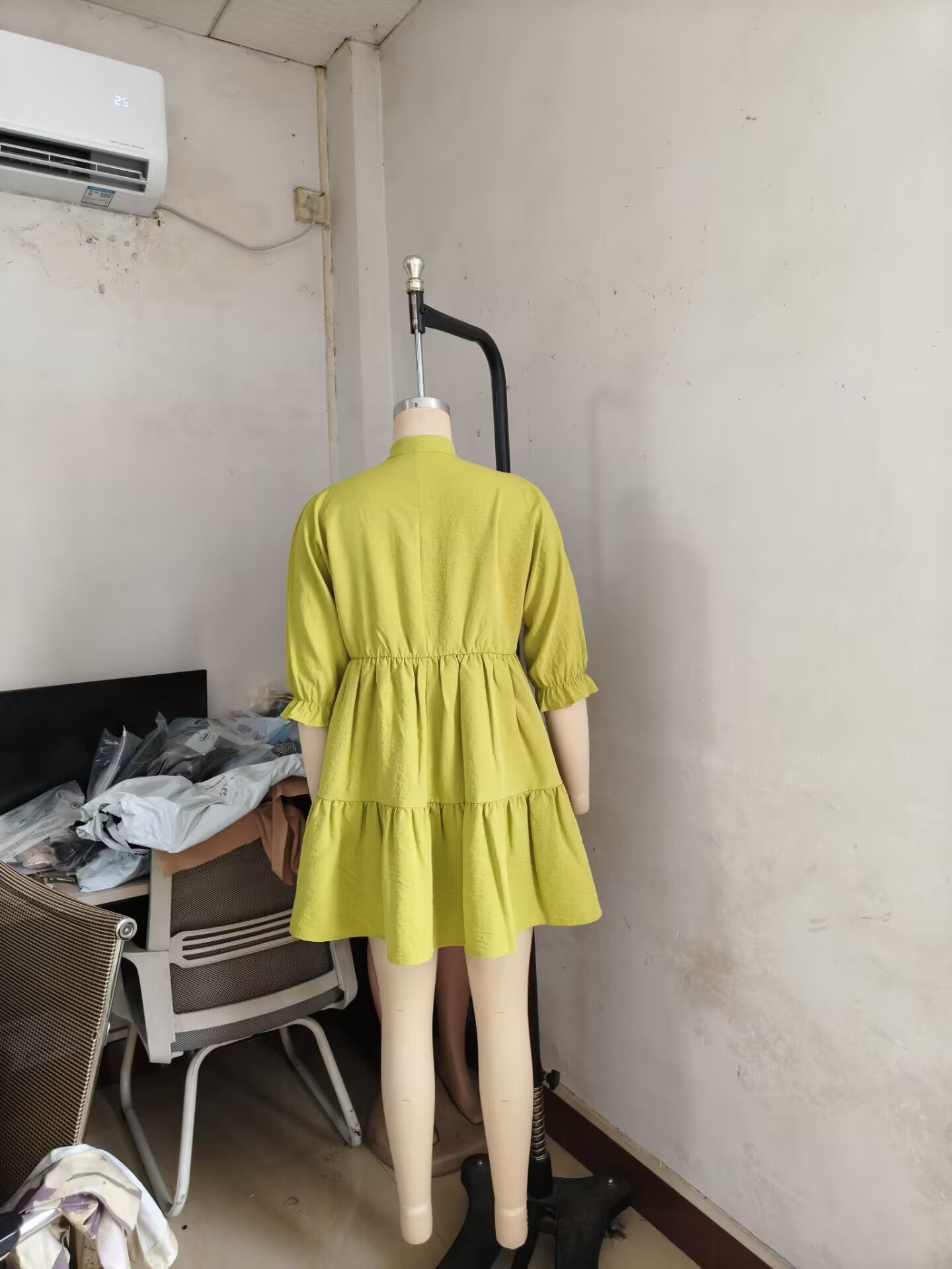 Women Casual Women Solid V Neck bubble sleeve multi-layer pleated dress 20