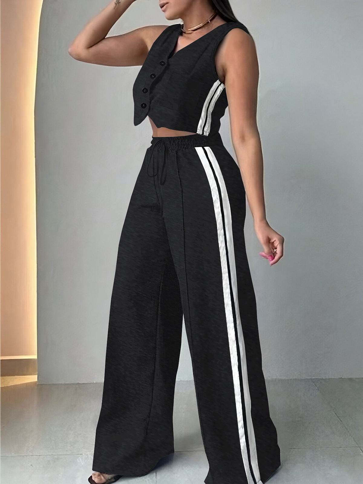 Women solid sleeveless top and pocket pants two-piece set 12