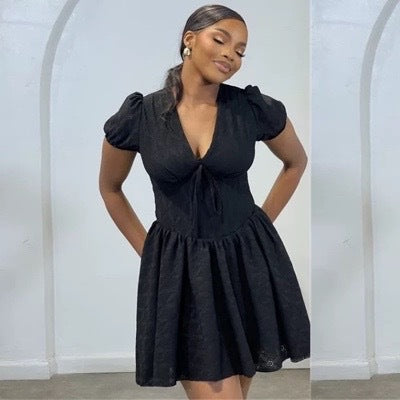 Women's clothing sexy hollow Lace-Up Slim Waist V-neck short-sleeved solid color dress 3