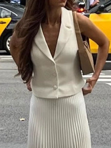 Summer Chic Elegant Vest Pleated Loose Skirt Set 4