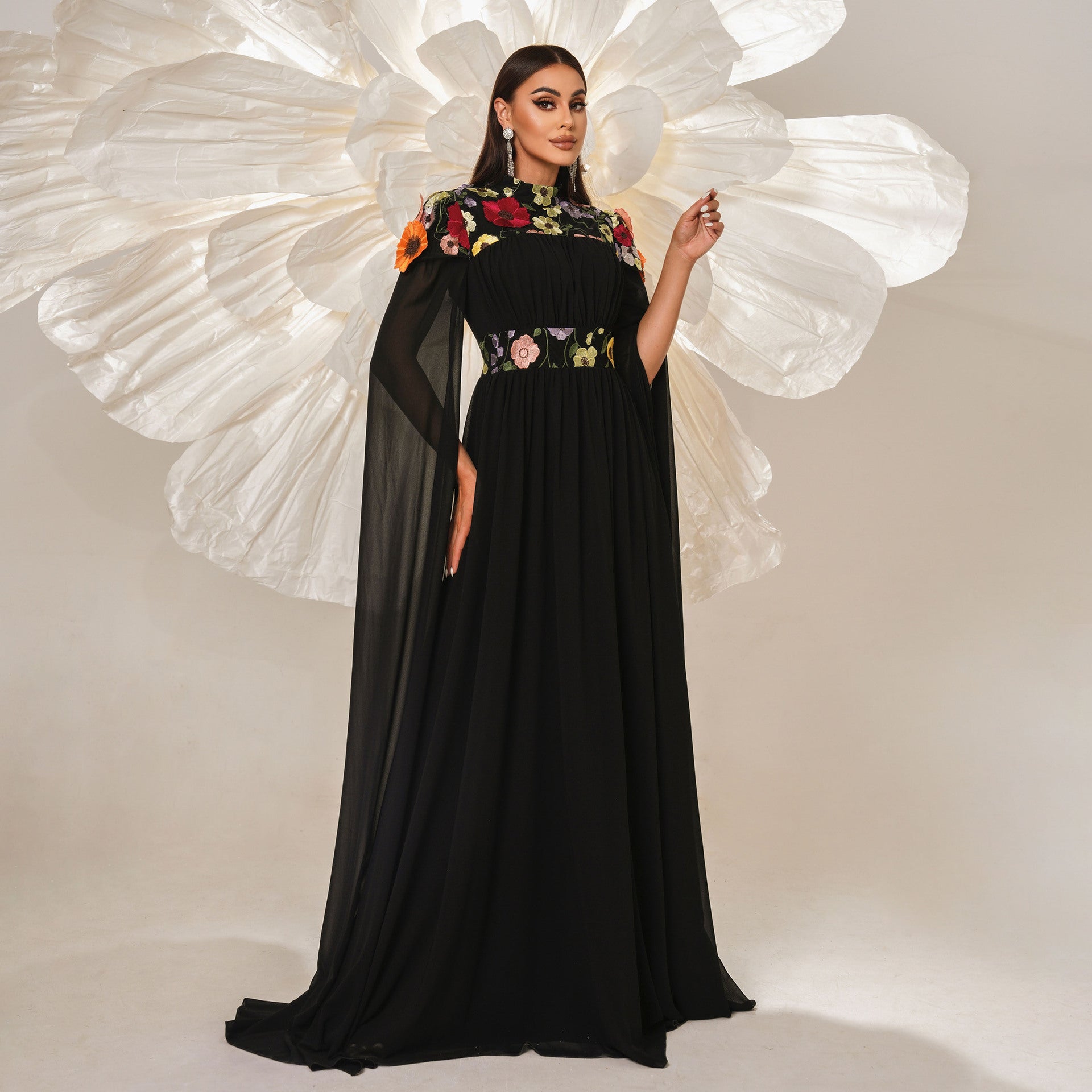 Chic High-Neck Formal Party Embroidered Long Evening Dress Slim Waist Bridesmaid Dress 3