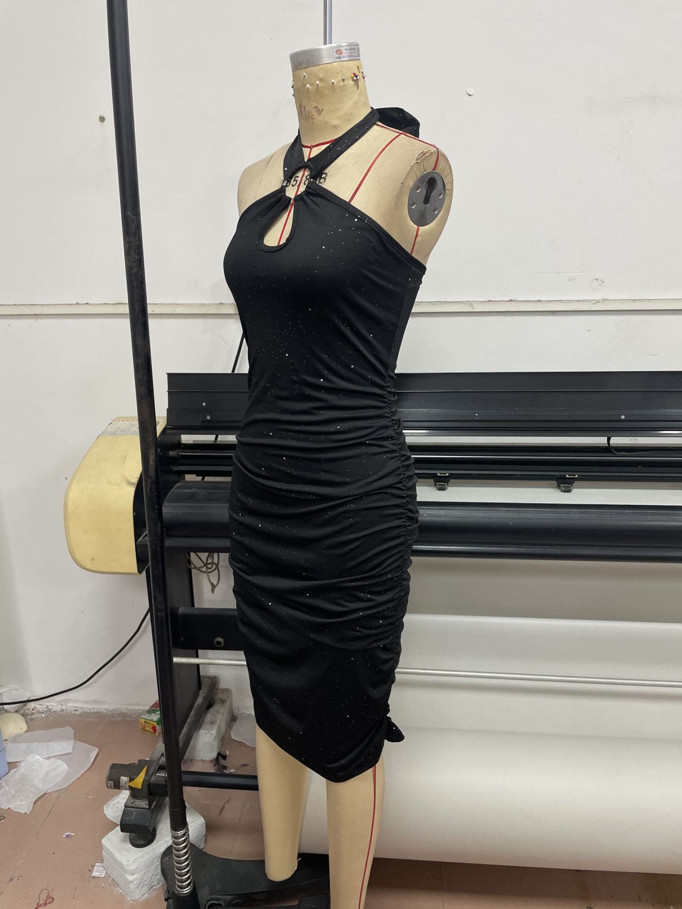 Summer Sleeveless Halter Neck Tight Fitting Midi Dress 10