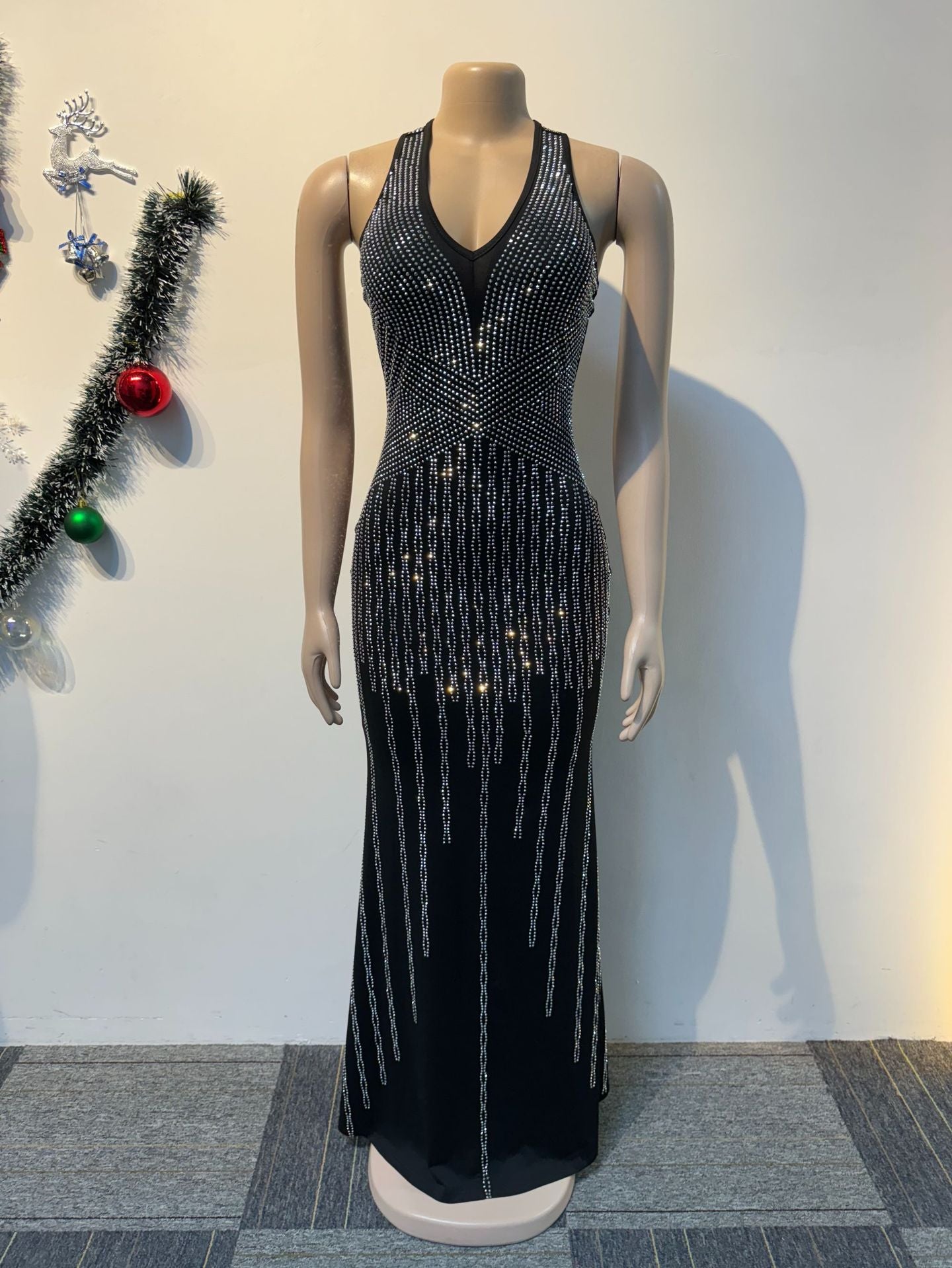 Sexy Beaded V-Neck Sleeveless Slim Elastic Long Dress 7