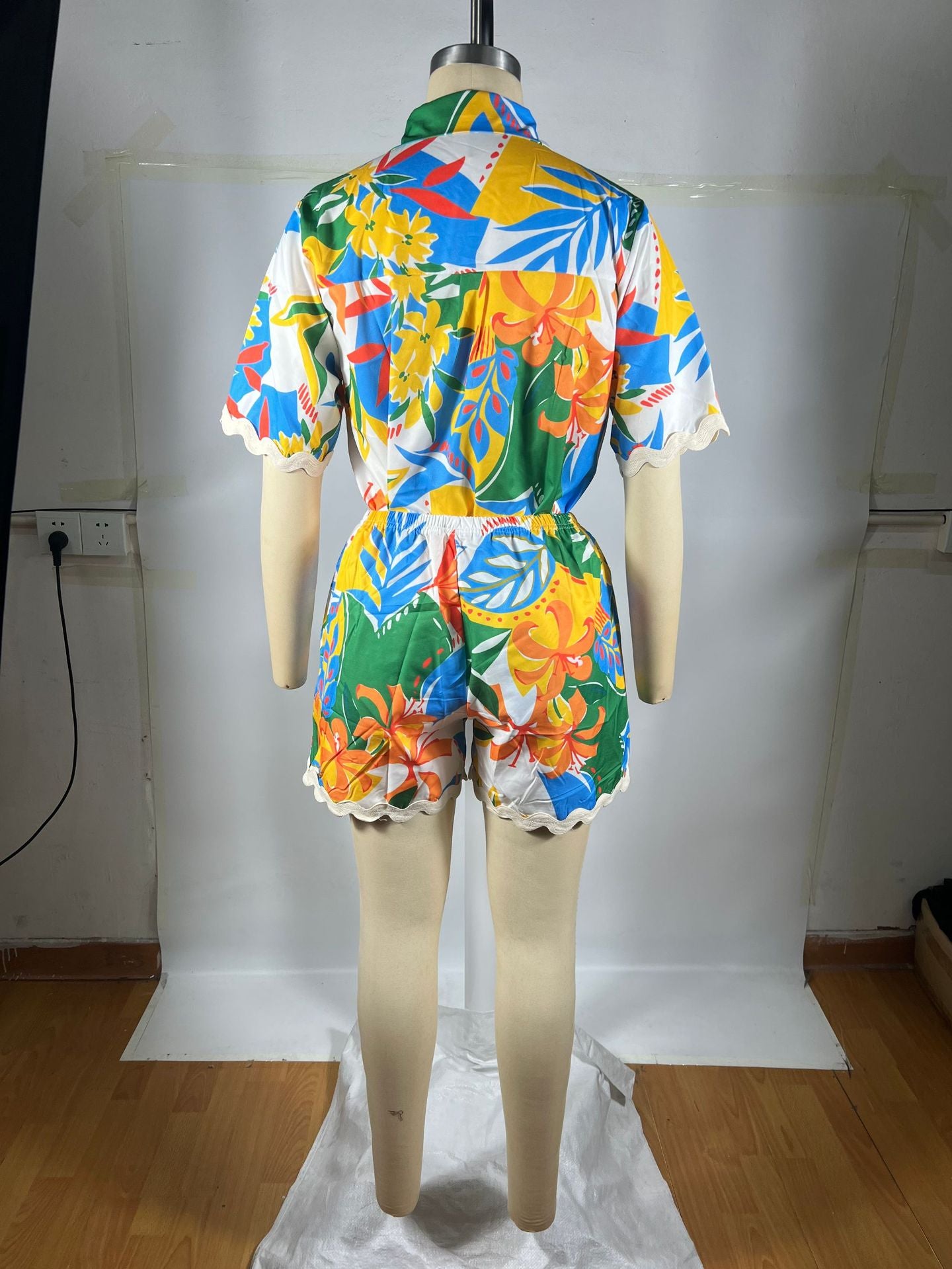 Women's Print Lace Patchwork Short Sleeve Shirt Shorts Two-Piece Set 13