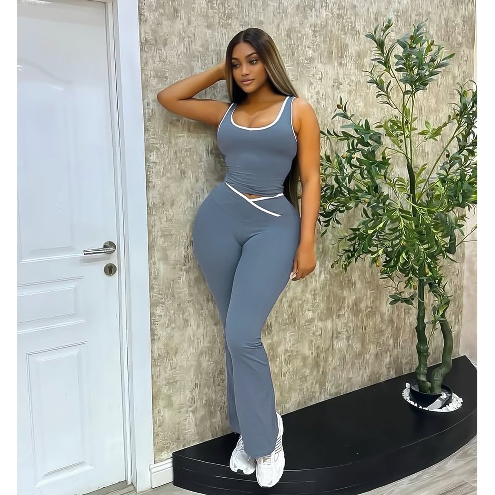 Women Yoga Contrast Color Cross Bell Bottom Pants Two-piece Set 4