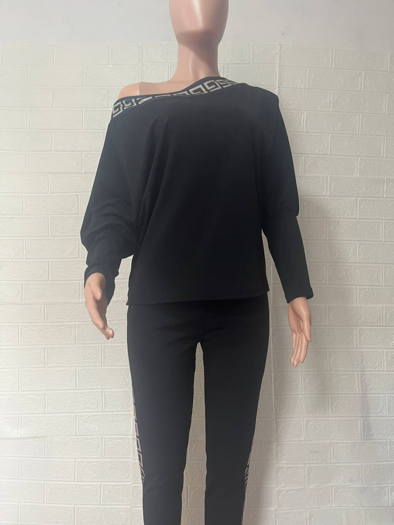 Women bat long-sleeved top and Pant two-piece set 5